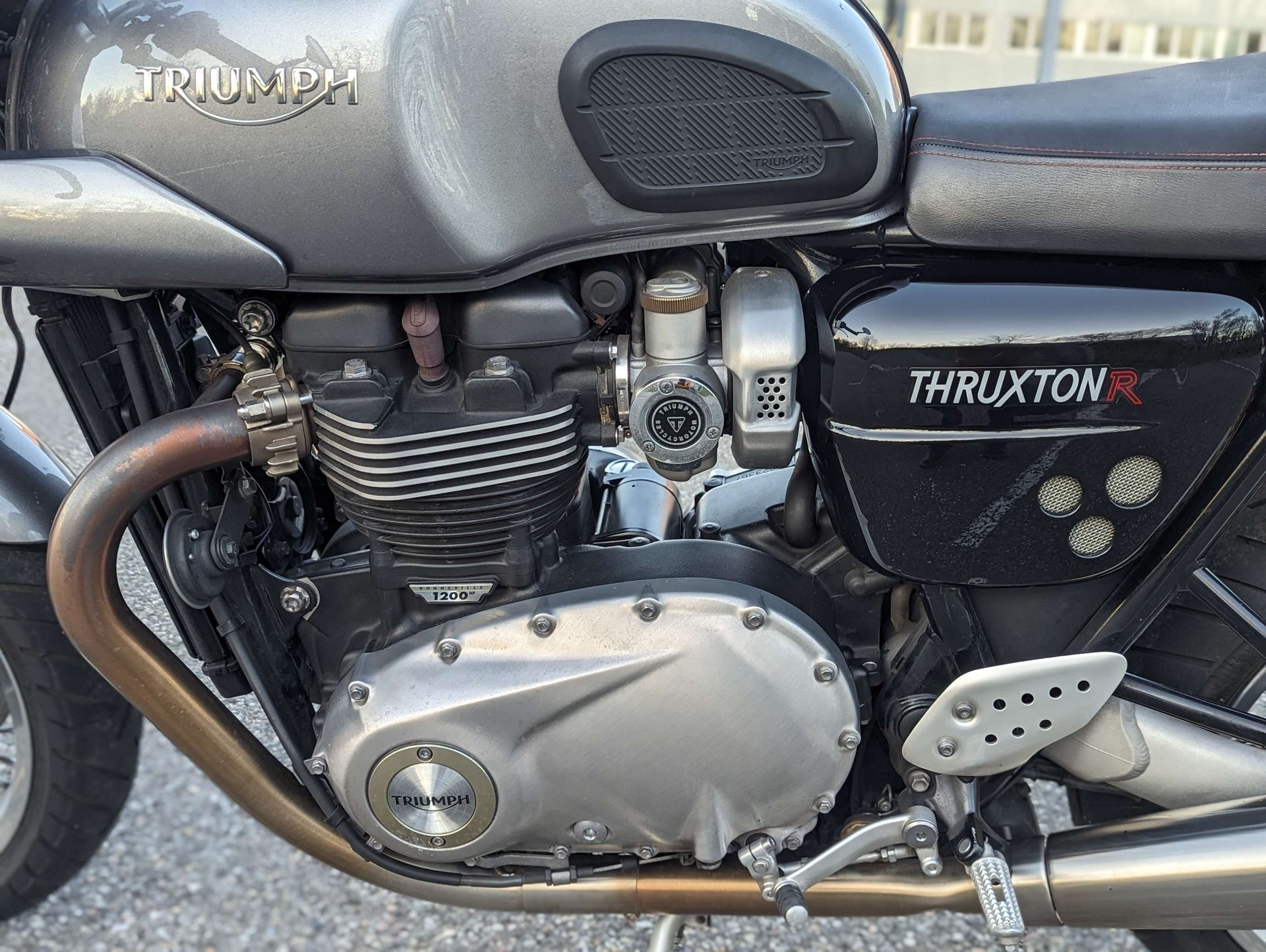 TRIUMPH Thruxton R 1200 i ABS-image-13