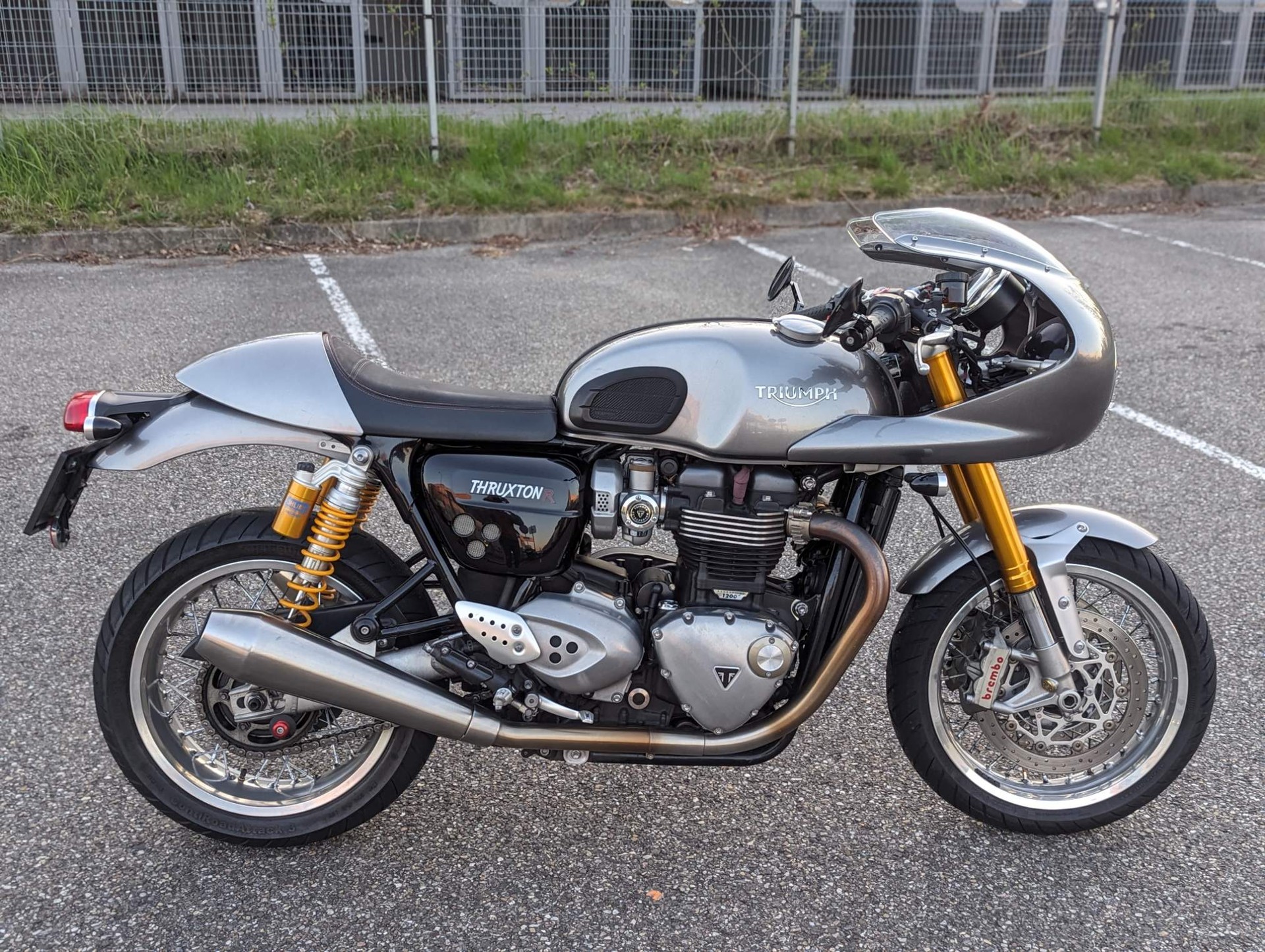 TRIUMPH Thruxton R 1200 i ABS-image-8