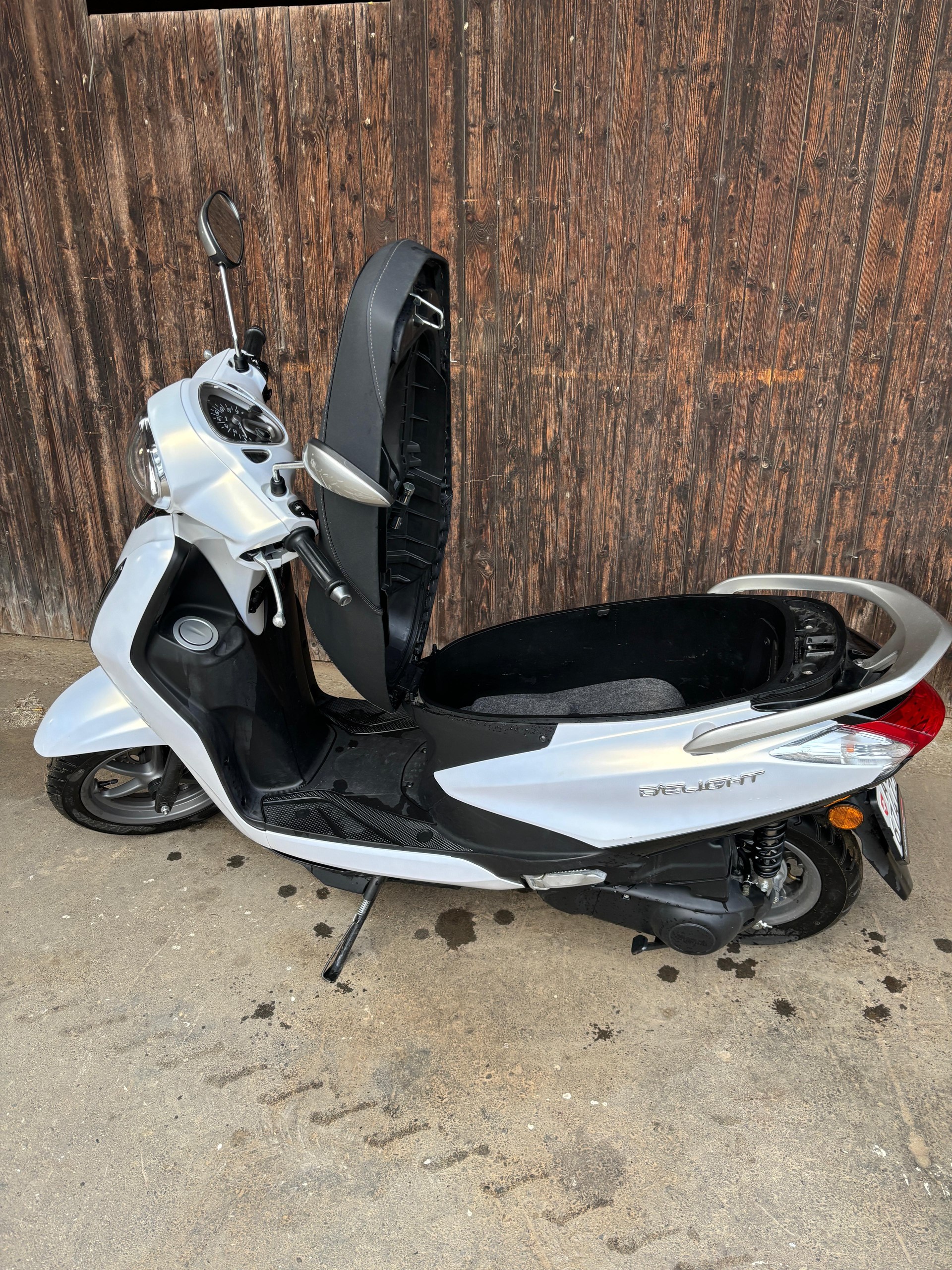 YAMAHA D'elight LTS 125-image-2