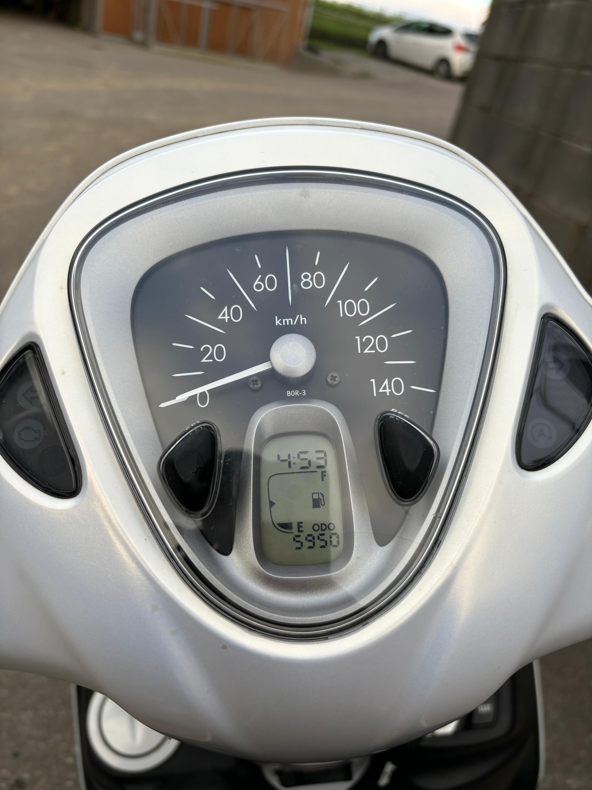 YAMAHA D'elight LTS 125-image-1