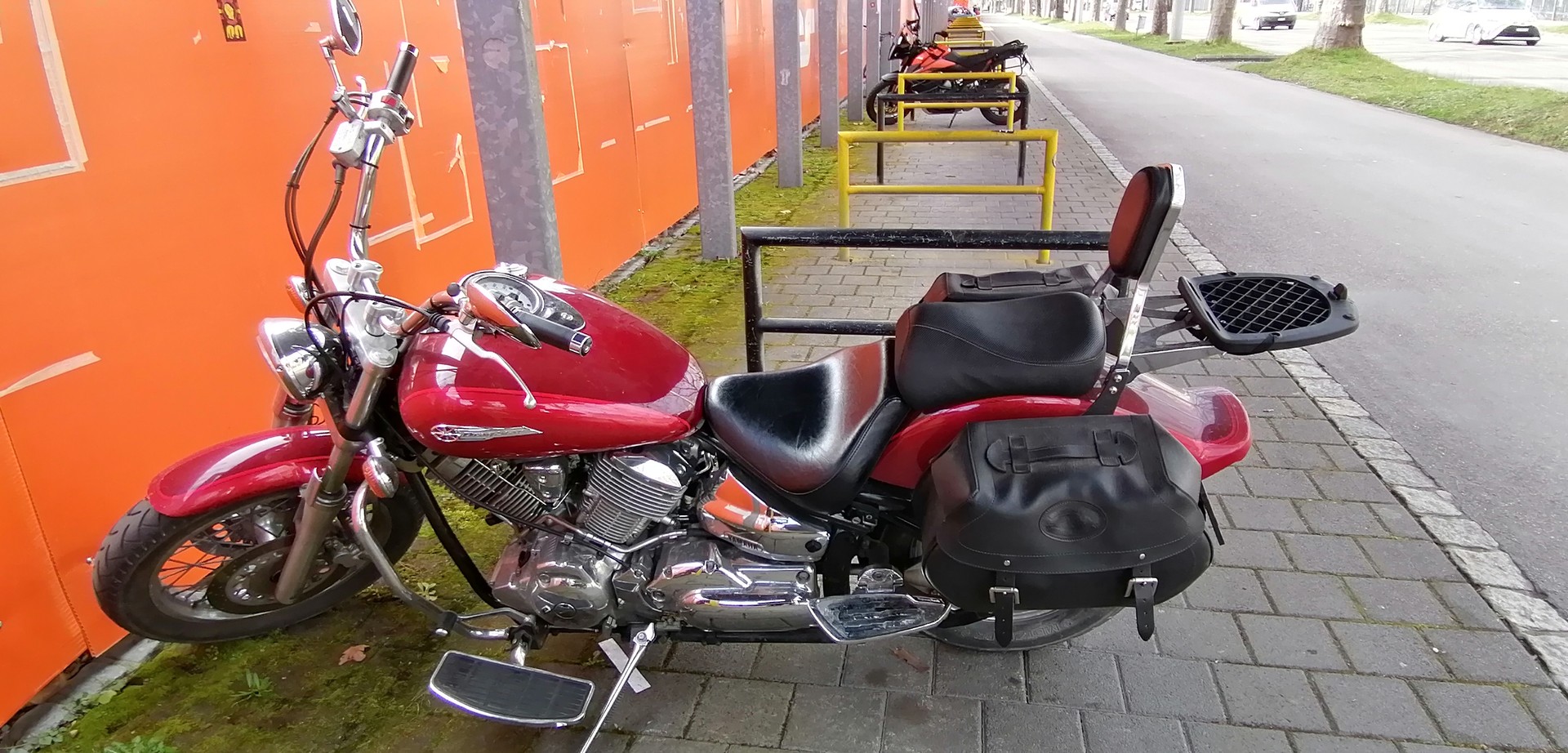YAMAHA XVS 1100 Drag Star-image-3