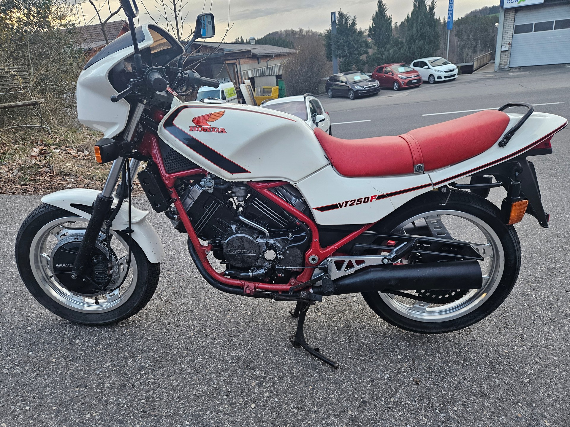 HONDA VT 250 F-image-0