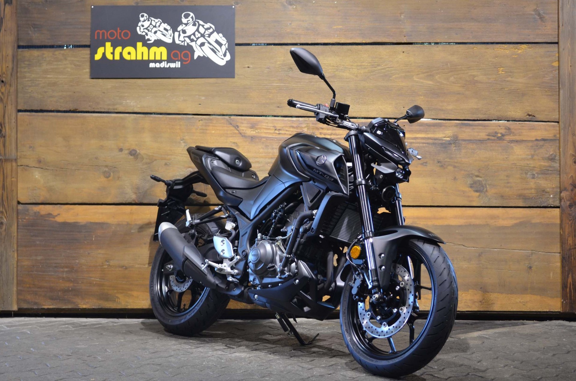 YAMAHA MT-03