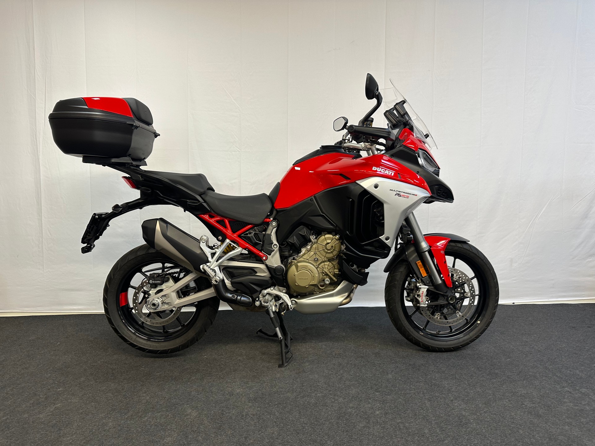 DUCATI Multistrada V4 S Radar-showroom-element-1