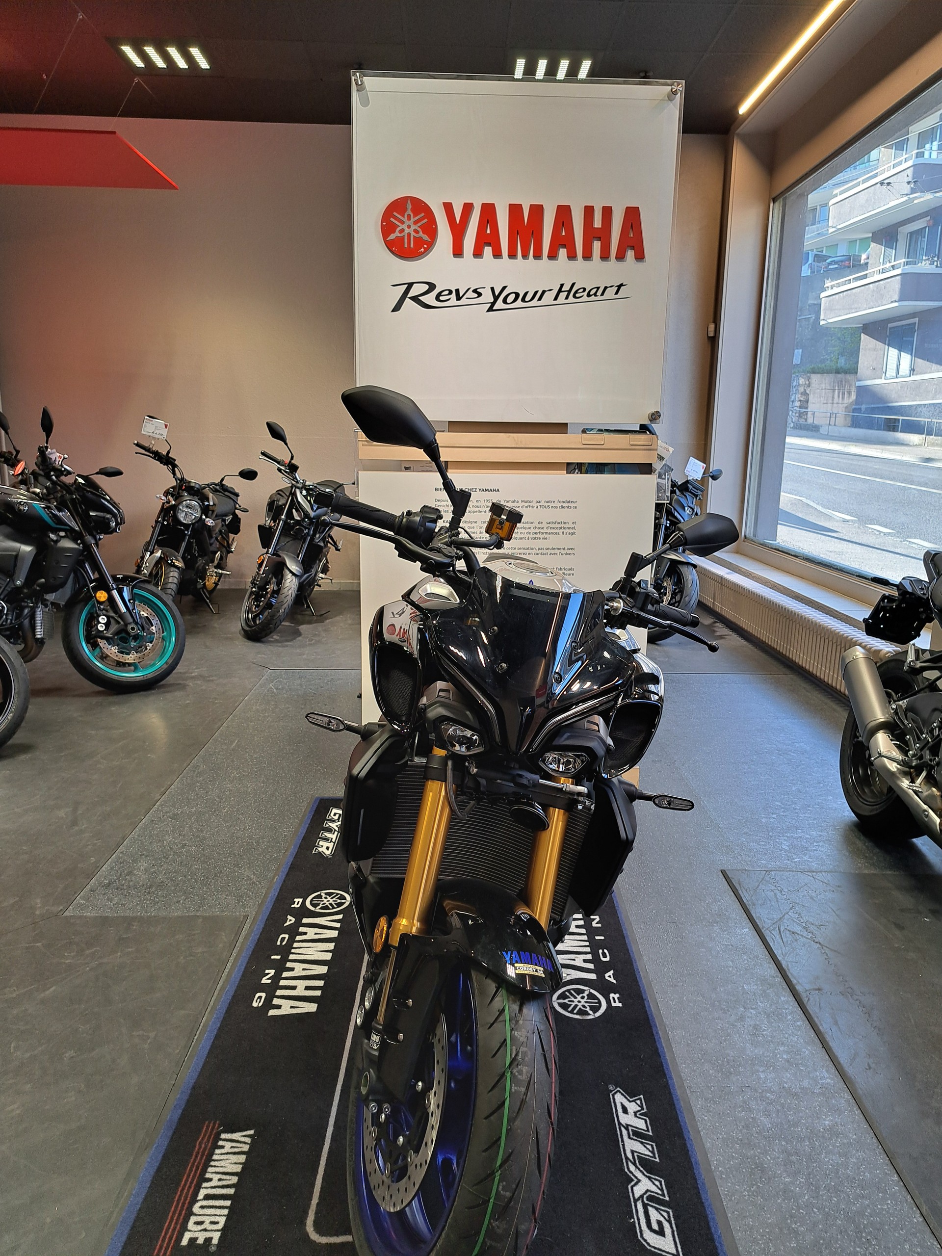 YAMAHA MT-10 SP ABS