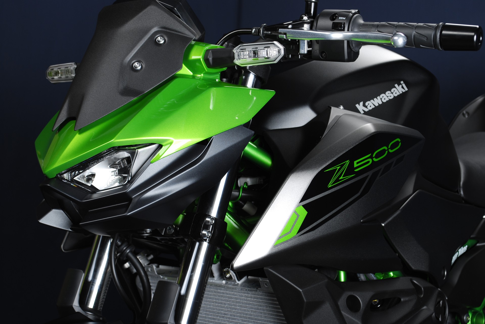 KAWASAKI Z 500 SE MY24-image-10