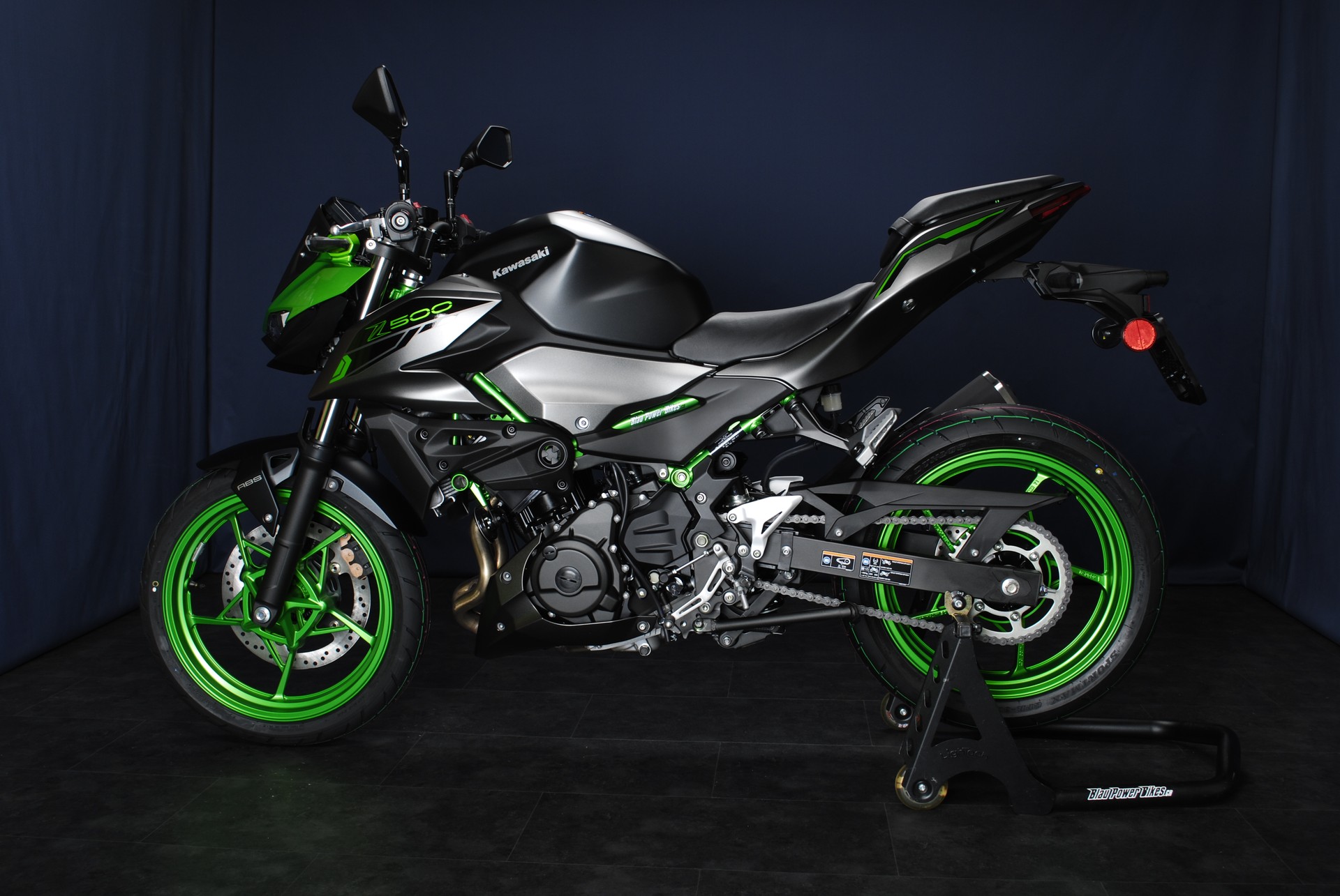 KAWASAKI Z 500 SE MY24-image-11