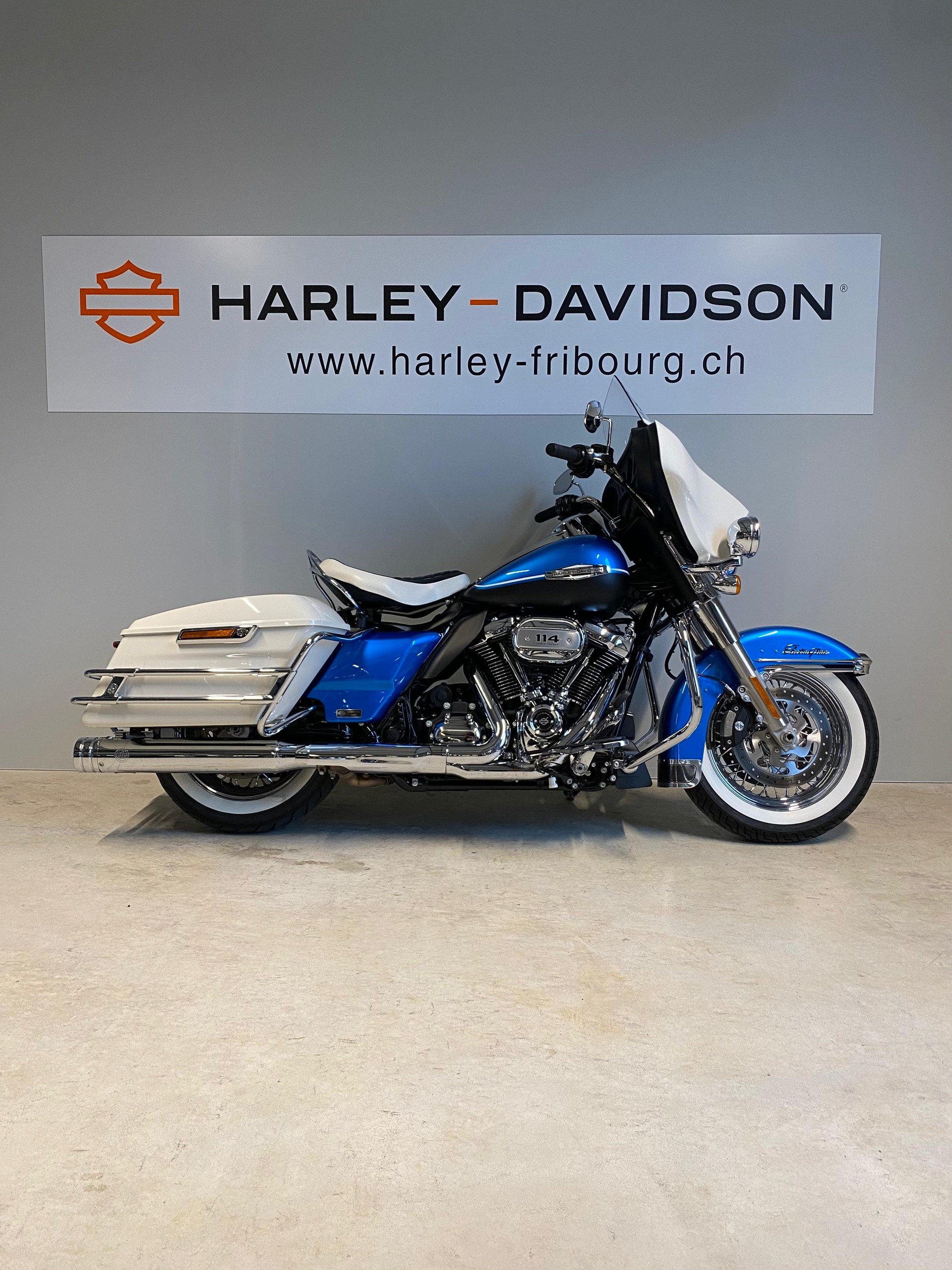 HARLEY-DAVIDSON FLH Electra Glide Revial 114
