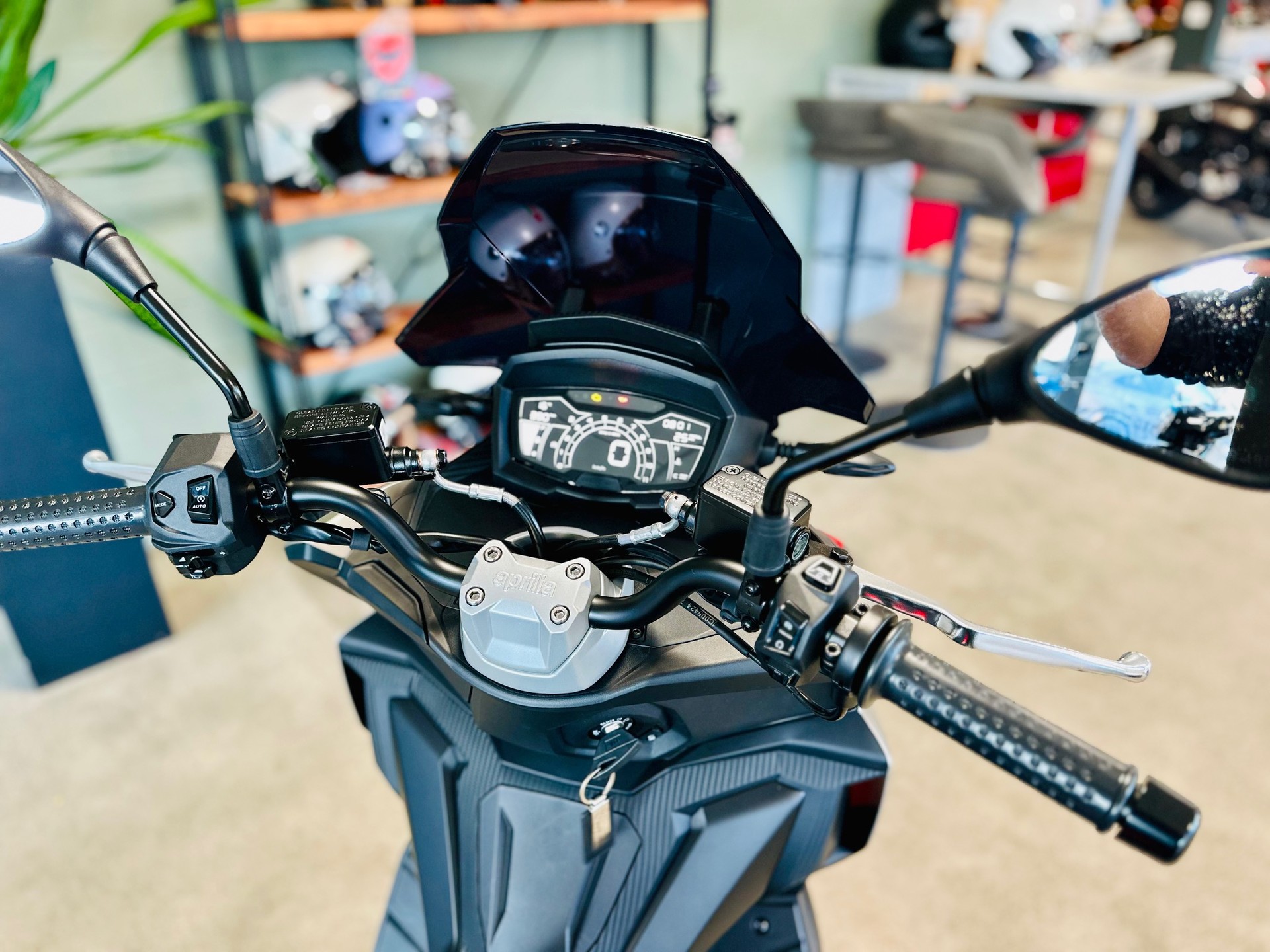 APRILIA SR 125 GT Sport ABS-image-8
