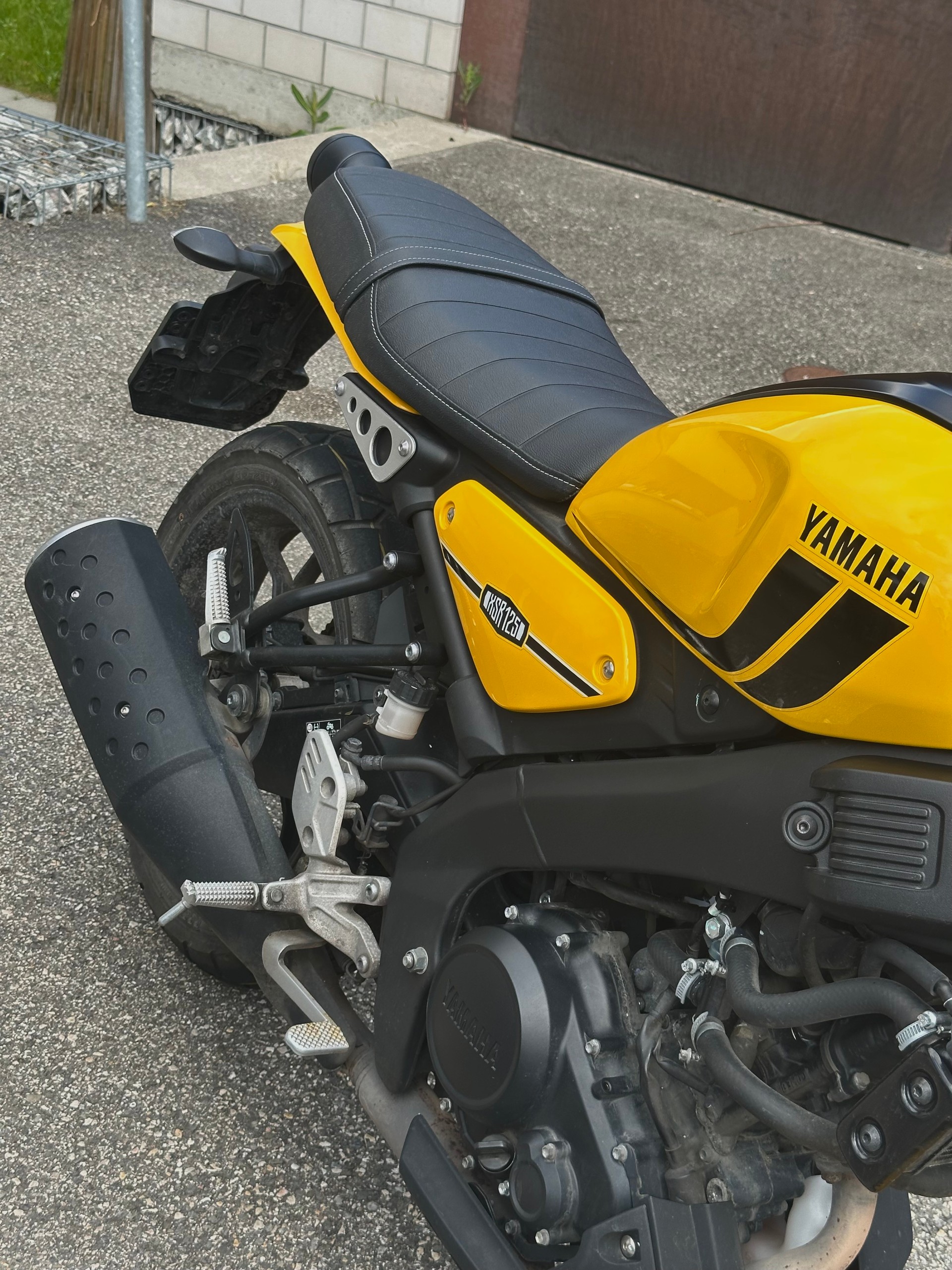 YAMAHA XSR 125-image-8