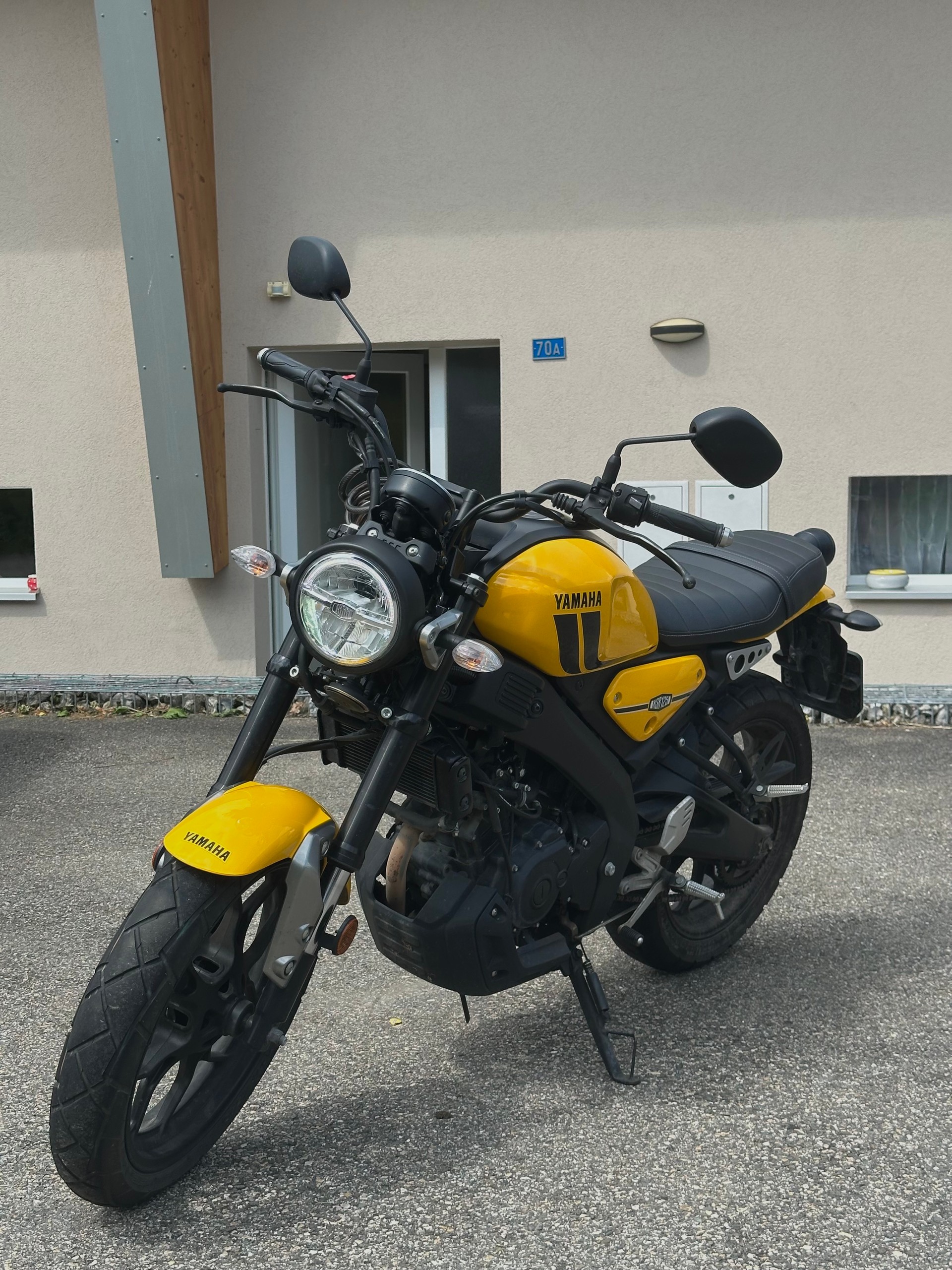 YAMAHA XSR 125-image-6