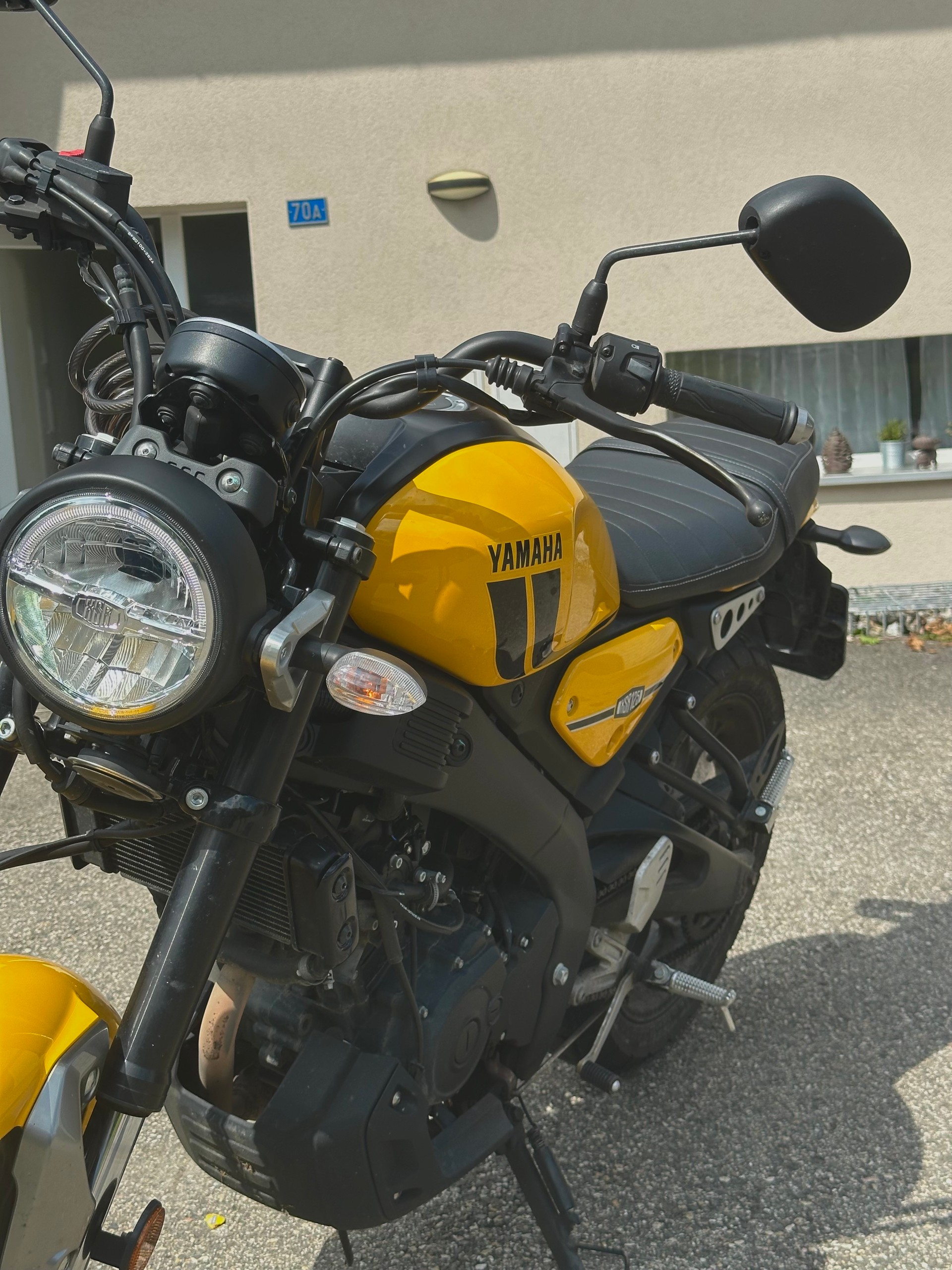 YAMAHA XSR 125-image-9