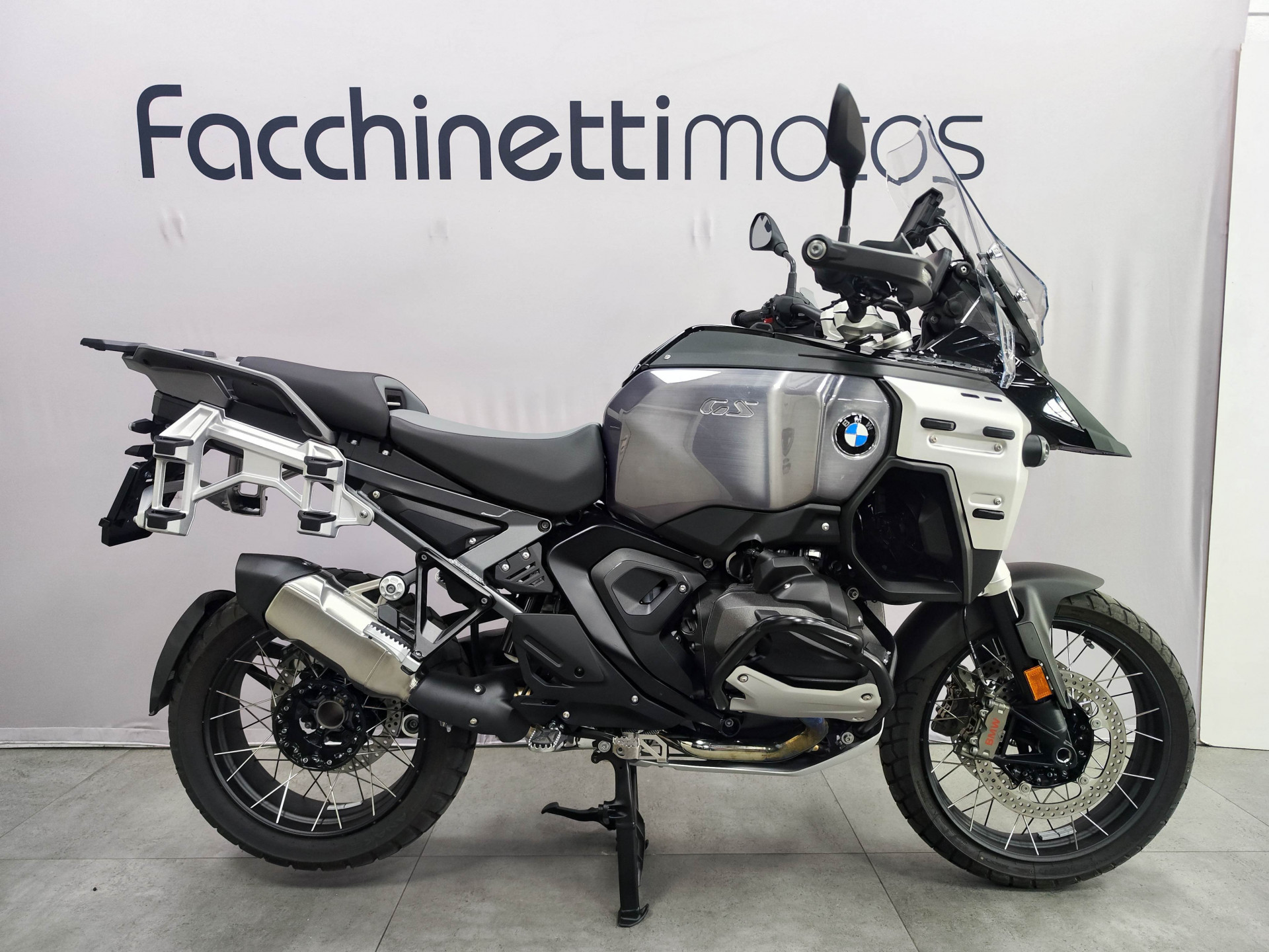 BMW R 1300 GS Adventure ASA *** BOITE ASA ***-image-0