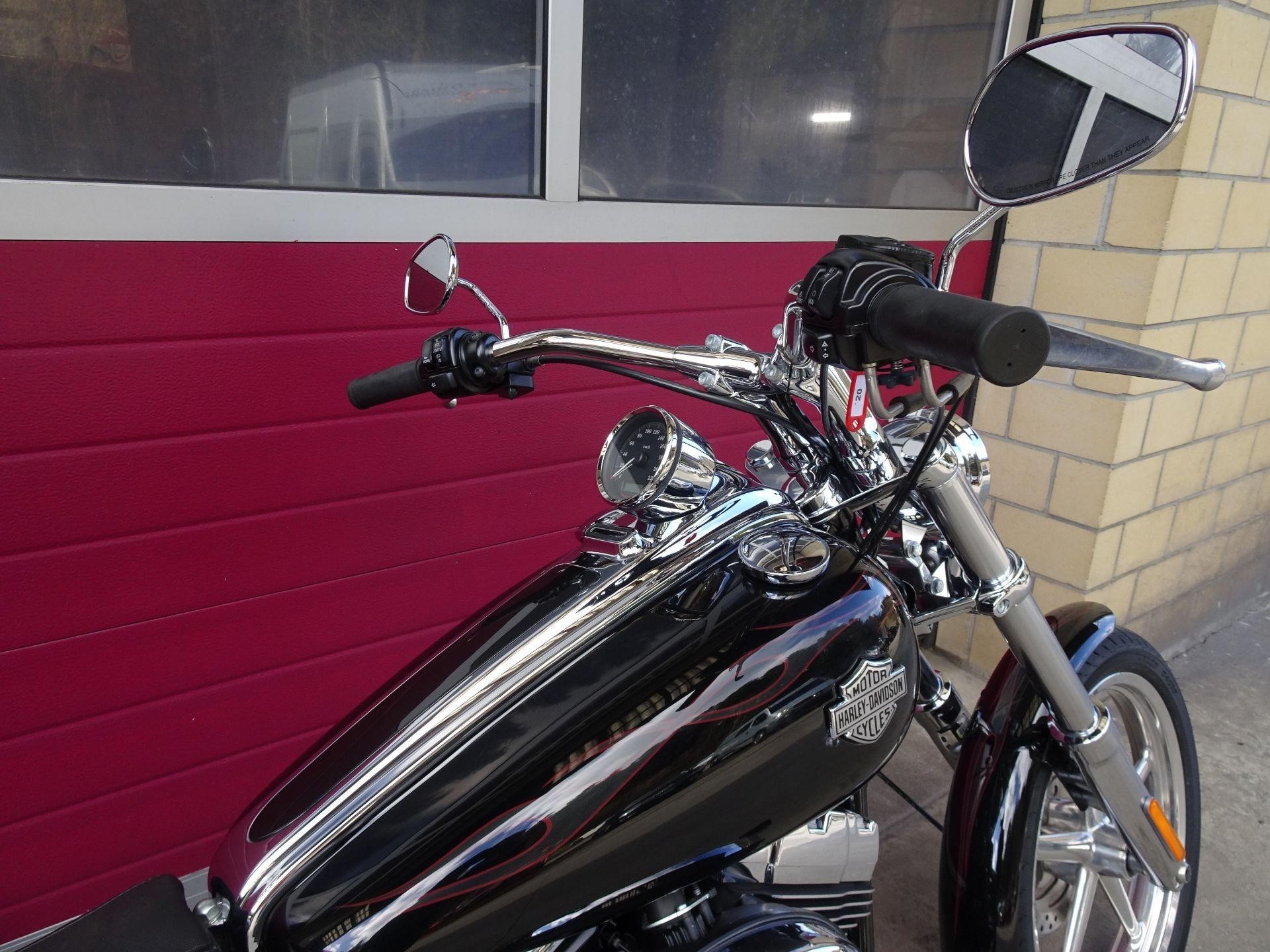 HARLEY-DAVIDSON FXCWC 1584 Softail Rocker C Mit Zubehör-showroom-element-3