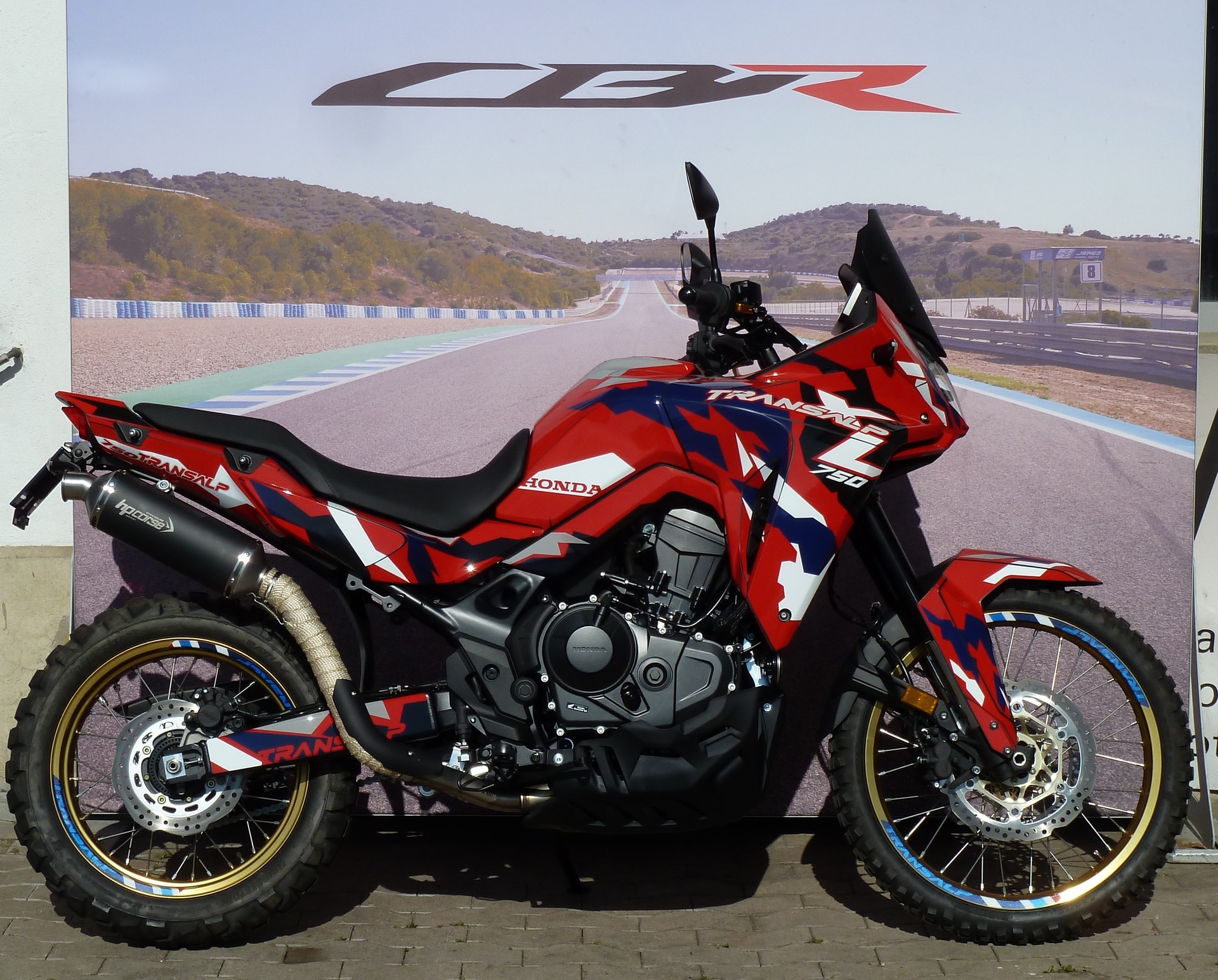 HONDA XL 750 Transalp-image-0