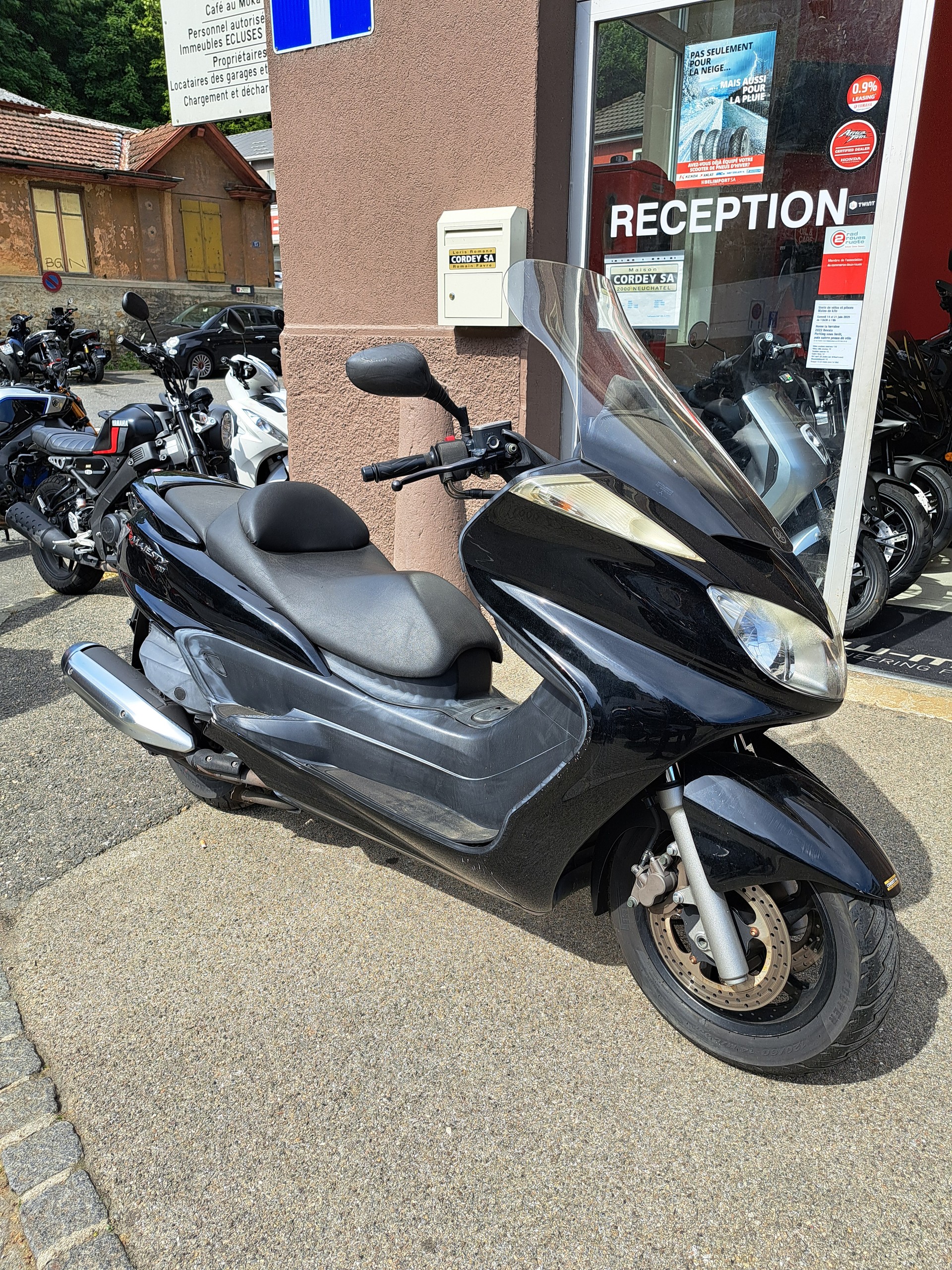 YAMAHA Majesty YP 400
