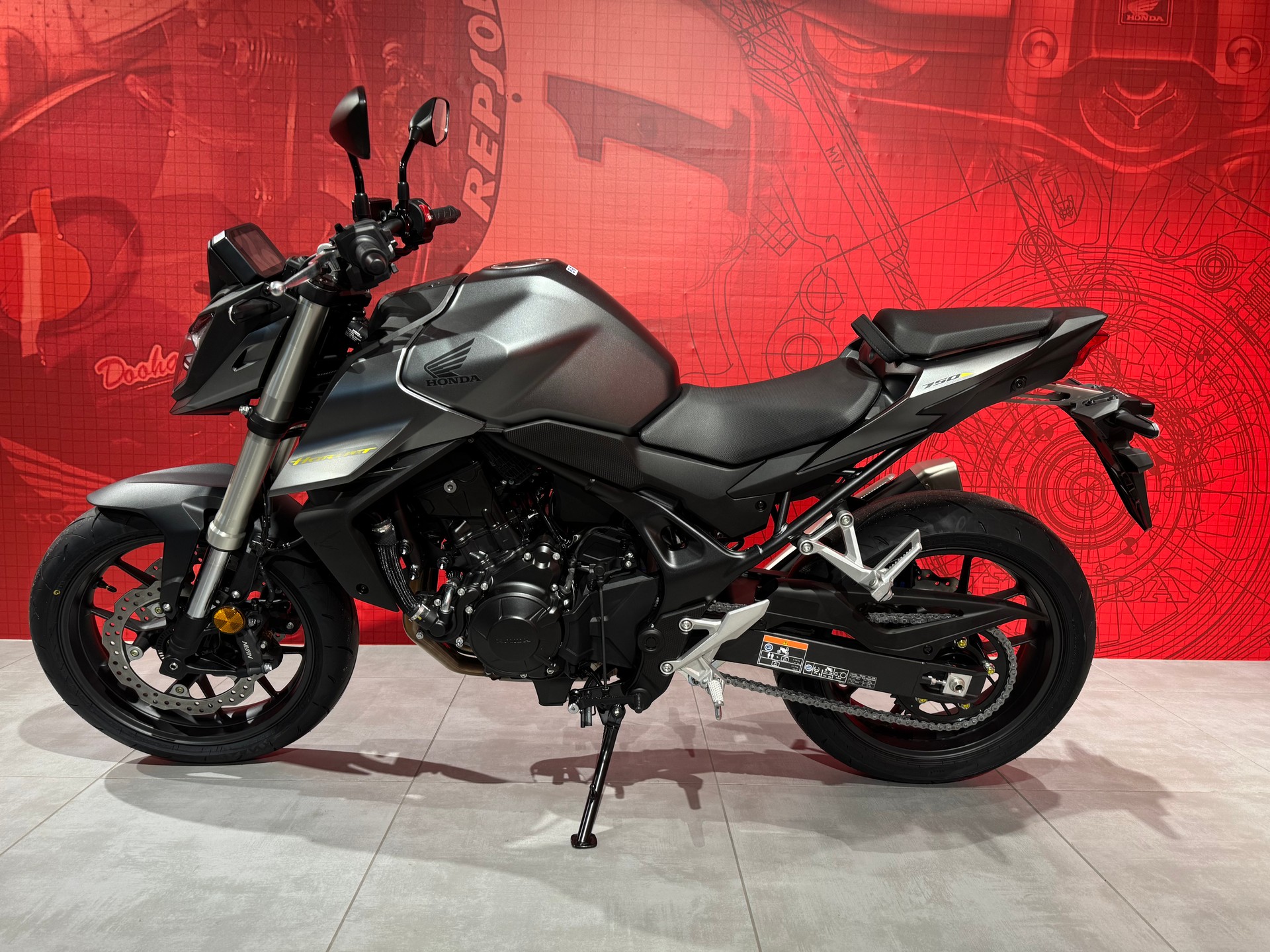 HONDA CB 750 Hornet-showroom-element-2