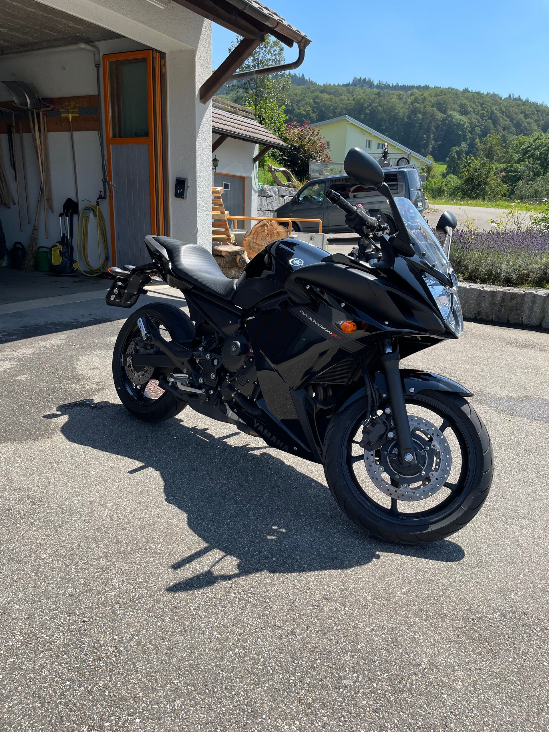 YAMAHA XJ 6 F Diversion ABS