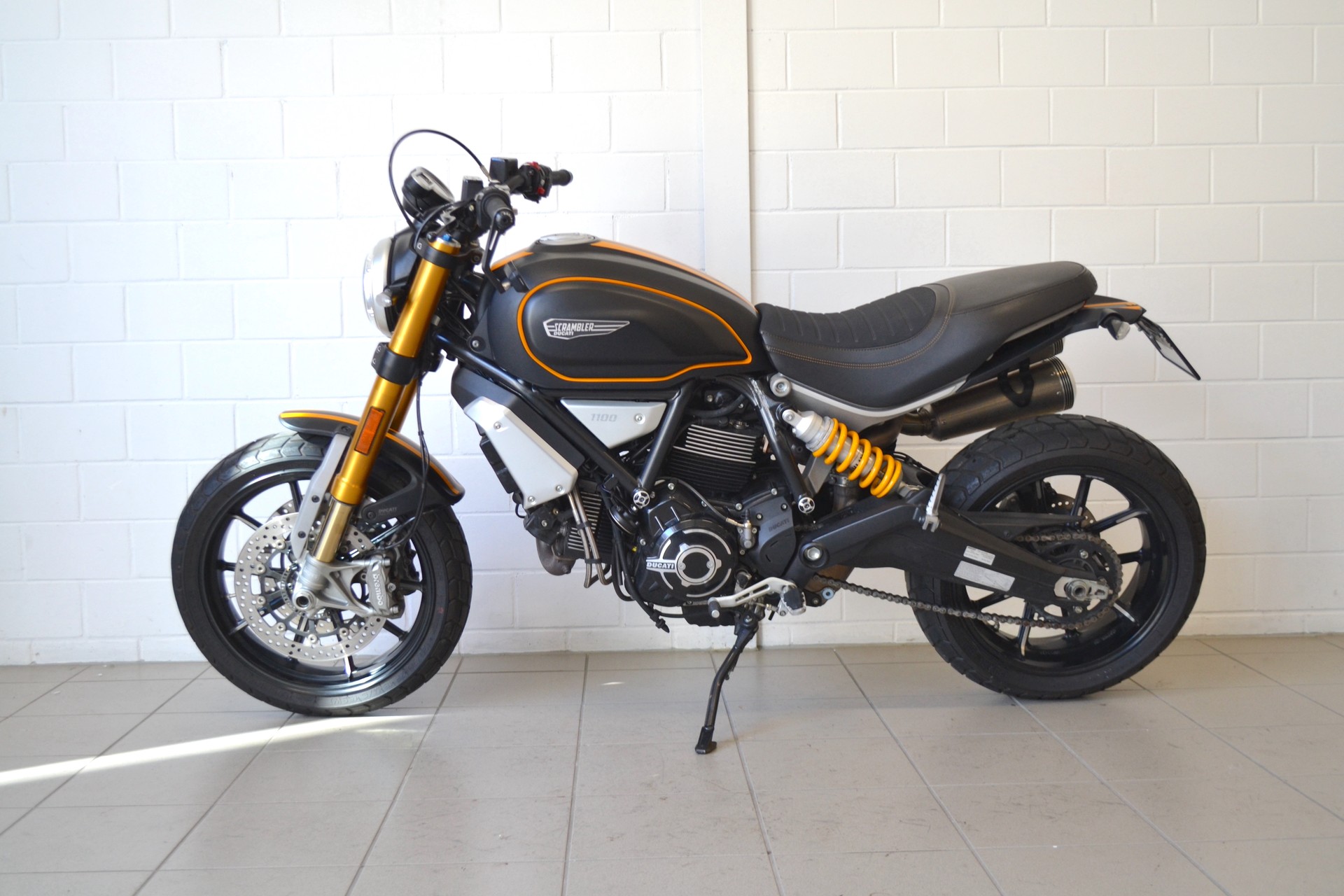 DUCATI Scrambler 1100 Sport-showroom-element-2