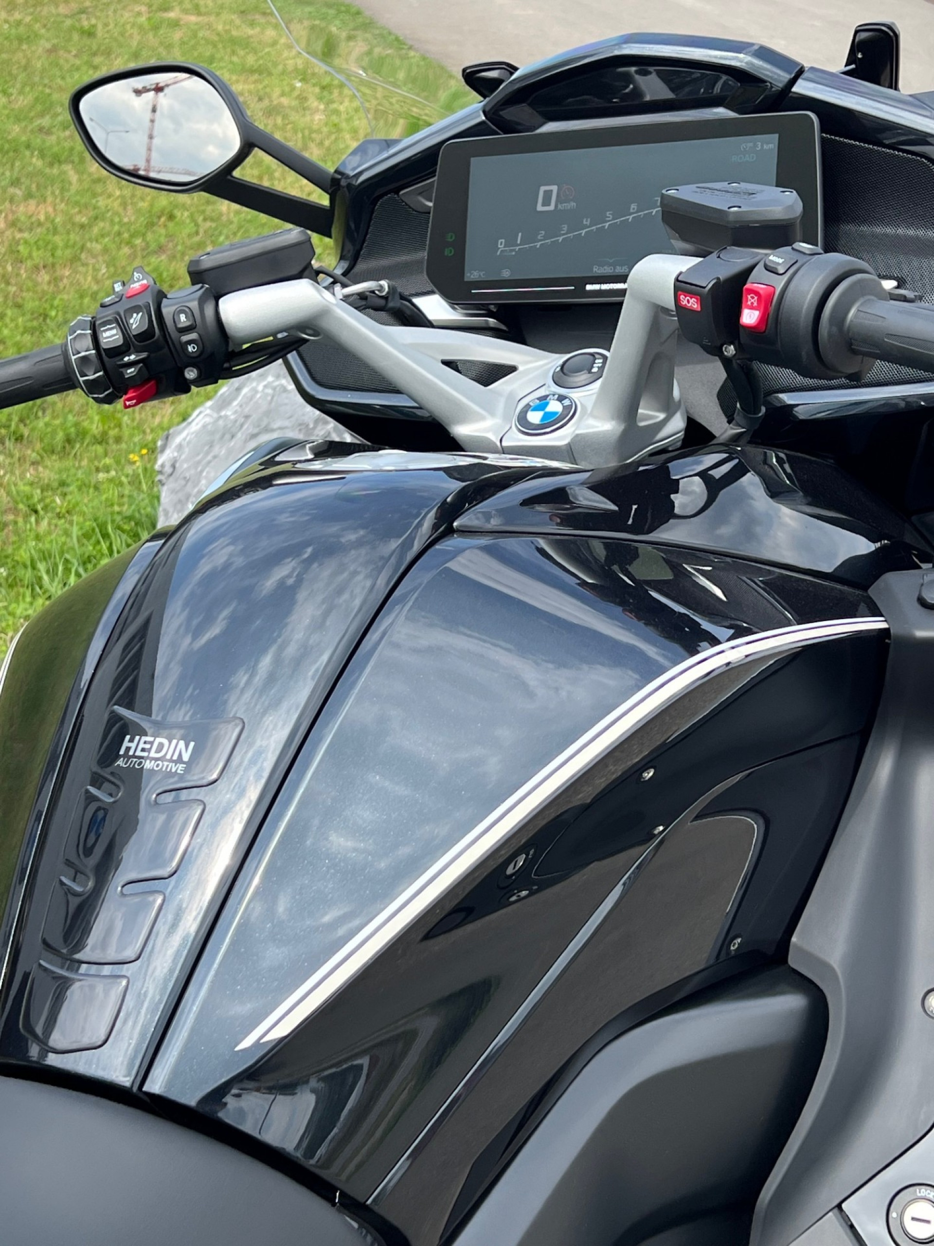 BMW K 1600 GT Option 719 Meteoric Dust 2 metallic-image-3