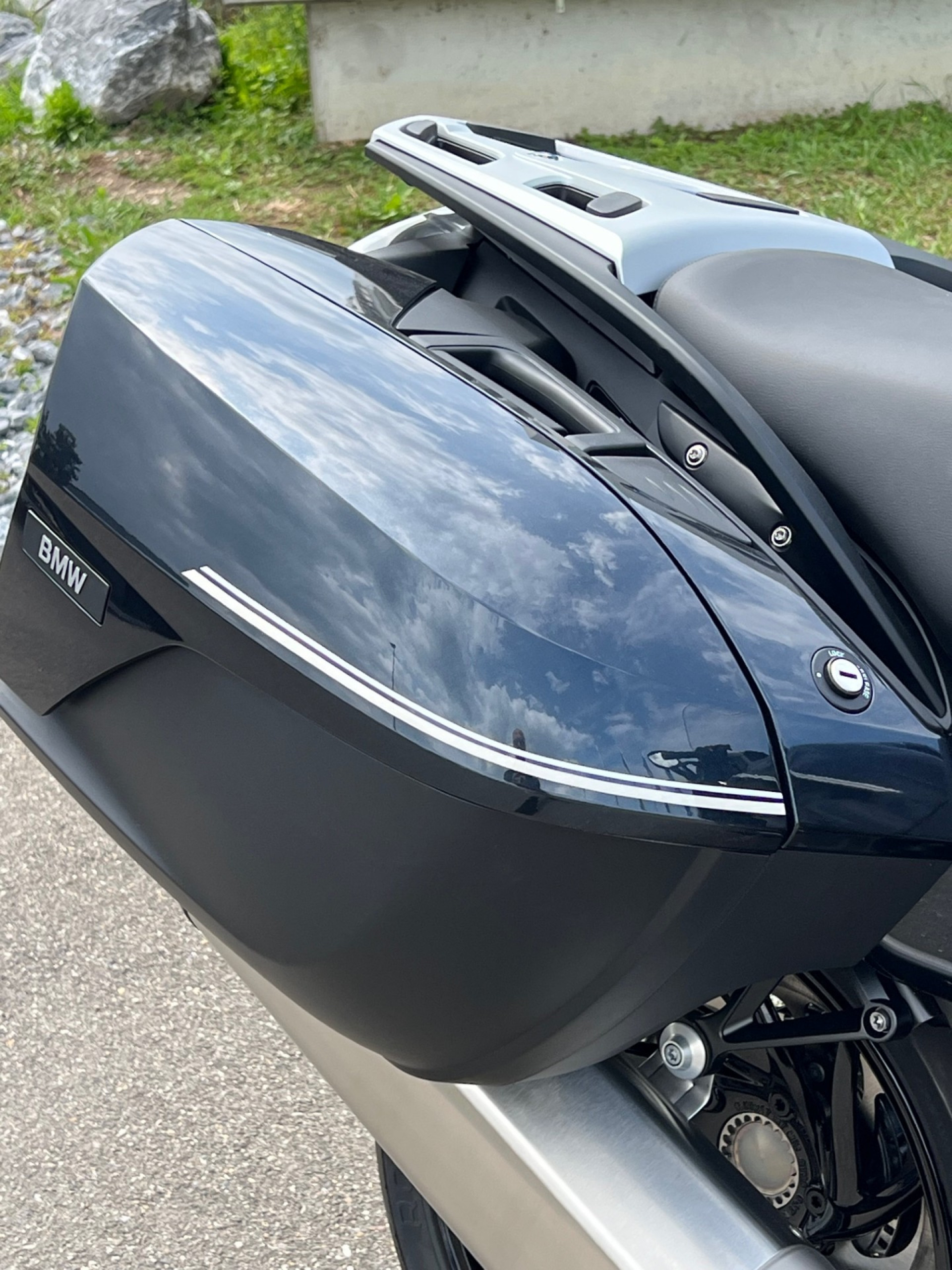 BMW K 1600 GT Option 719 Meteoric Dust 2 metallic-image-5