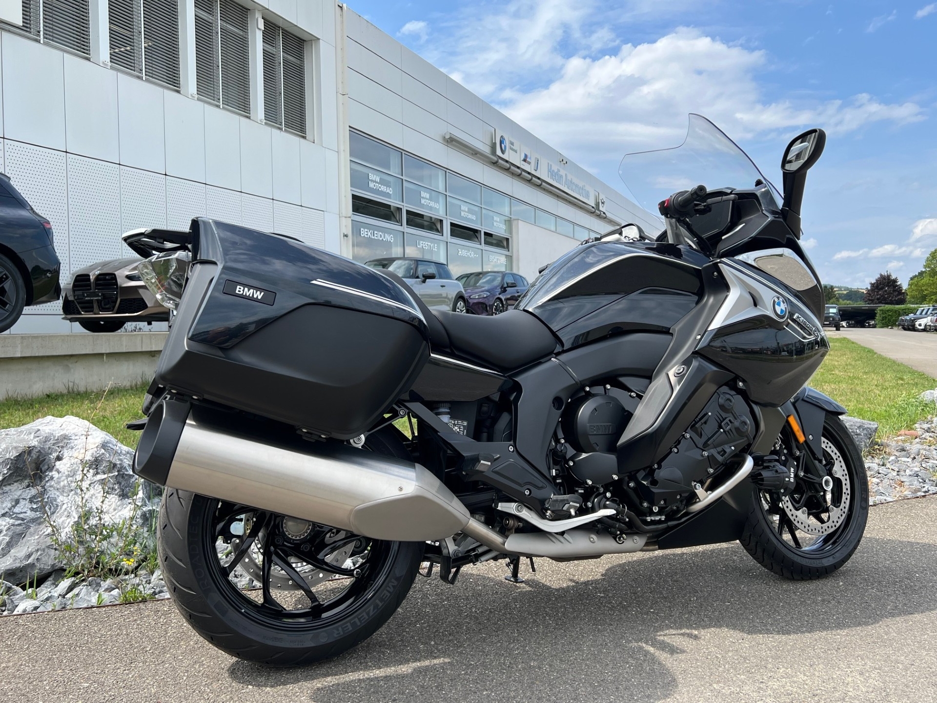 BMW K 1600 GT Option 719 Meteoric Dust 2 metallic-image-2