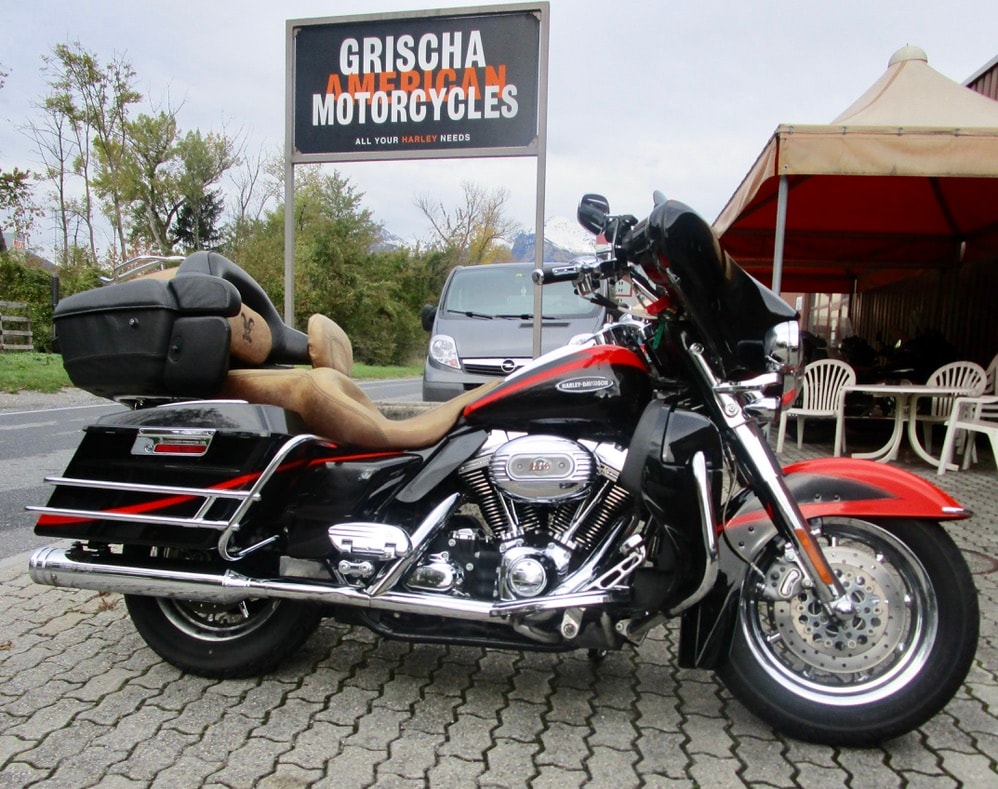 HARLEY-DAVIDSON FLHTCUI Electra Glide Ultra Classic CVO