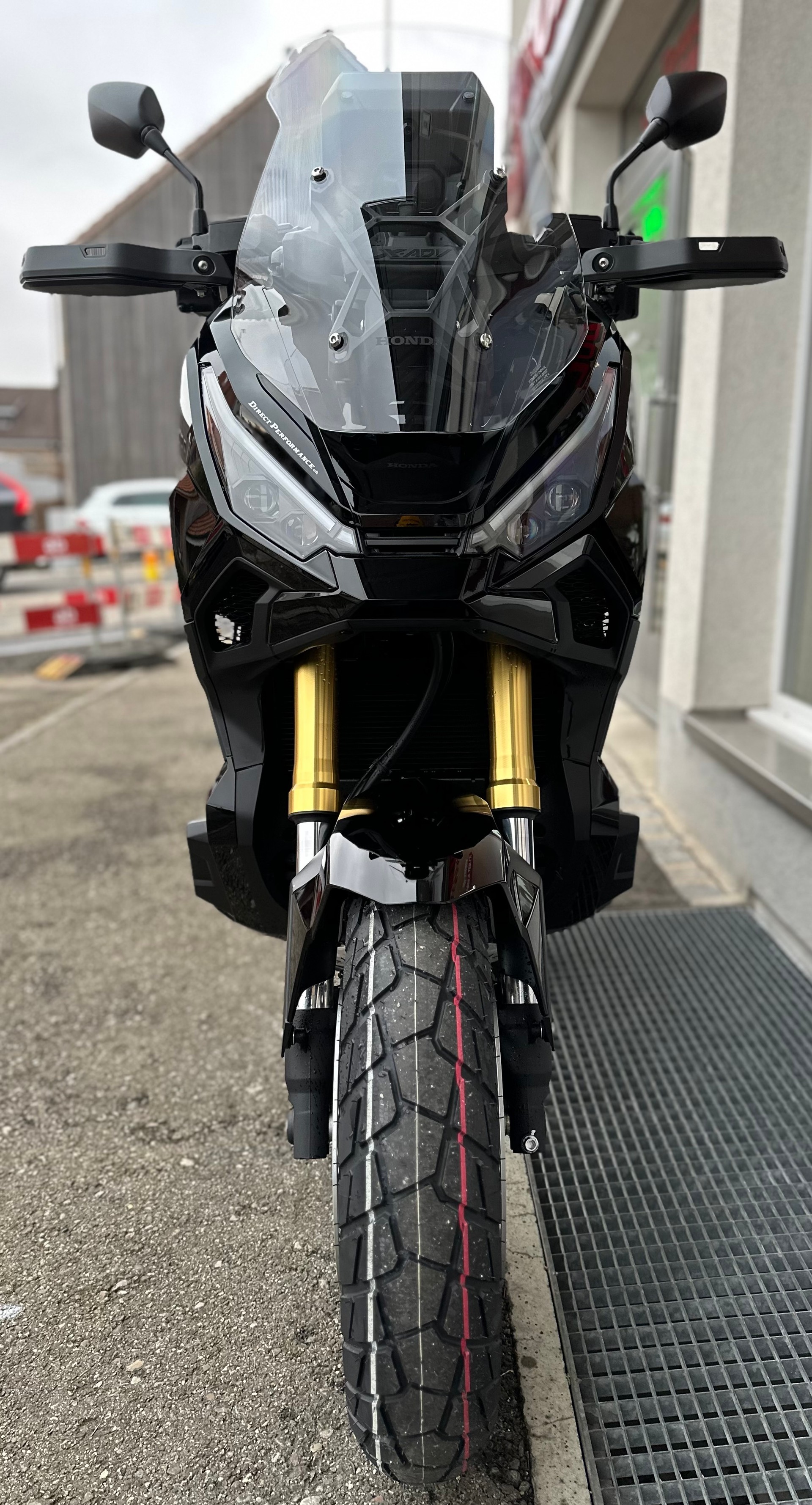 HONDA X-ADV 750-showroom-element-1