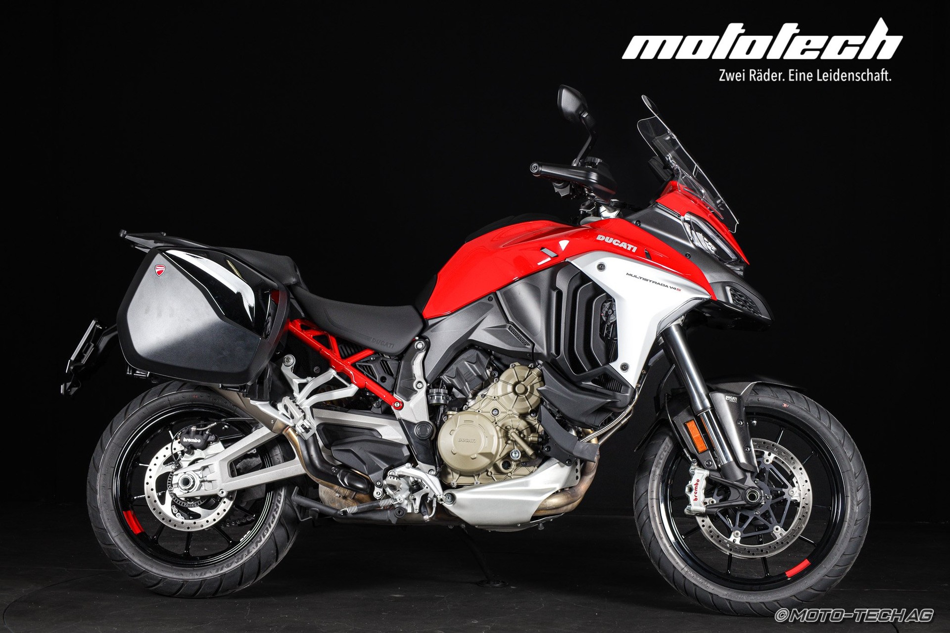 DUCATI Multistrada V4 S Travel & Radar-showroom-element-1
