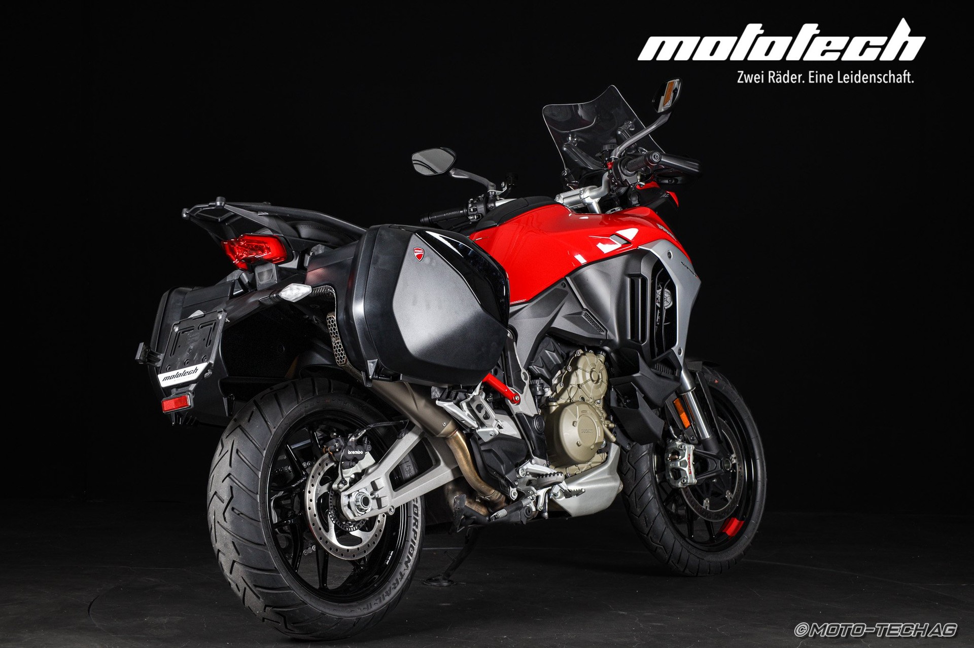 DUCATI Multistrada V4 S Travel & Radar-showroom-element-2