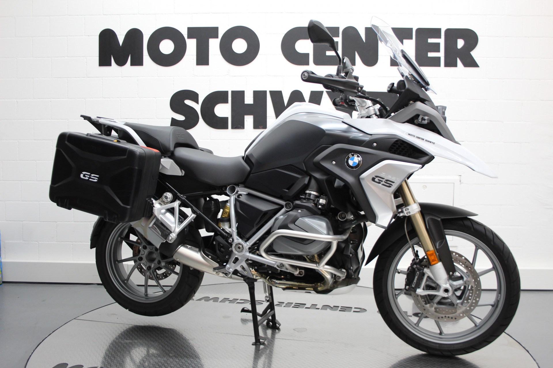 BMW R 1250 GS-showroom-element-1