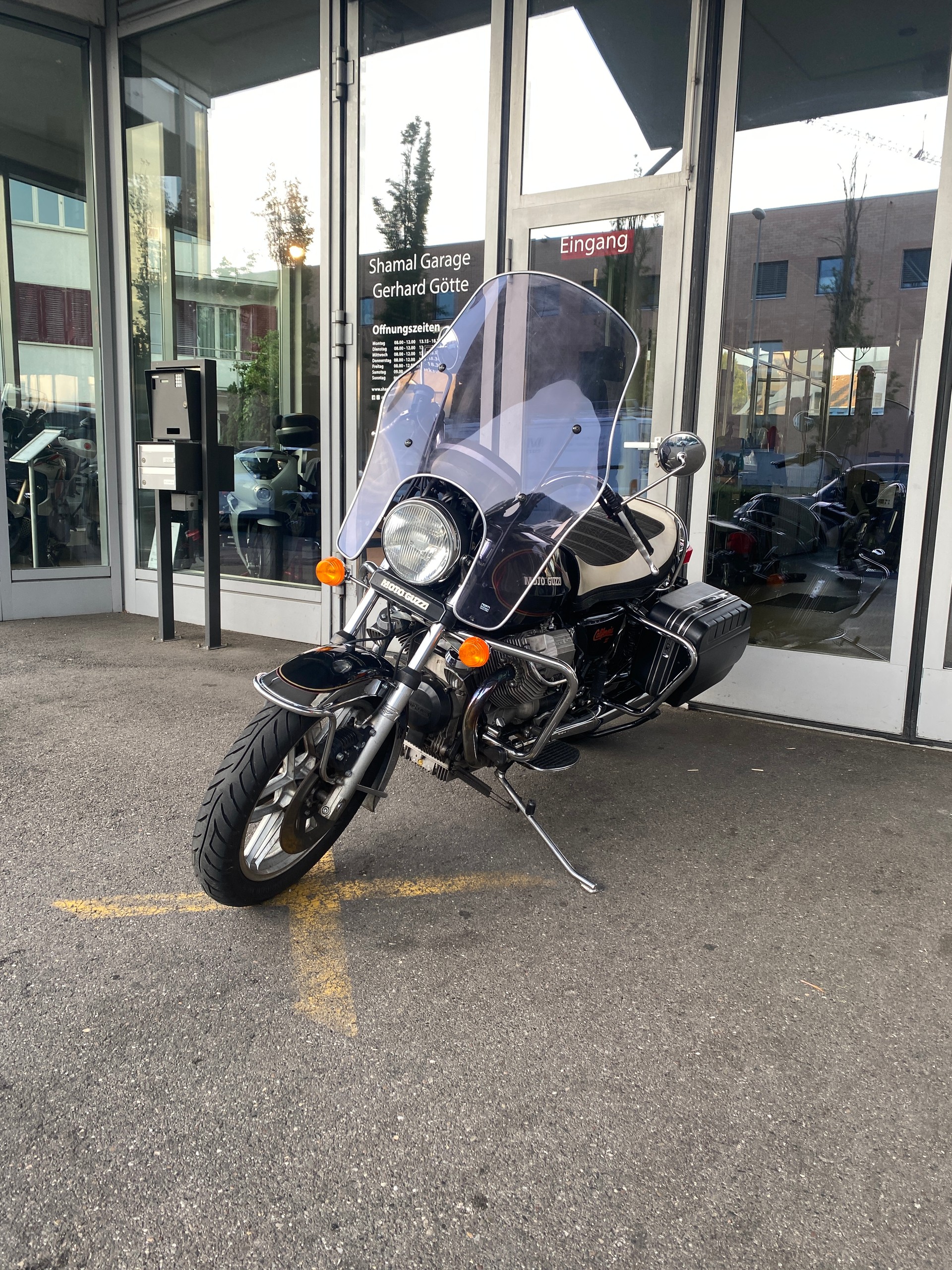 MOTO GUZZI California II-showroom-element-3