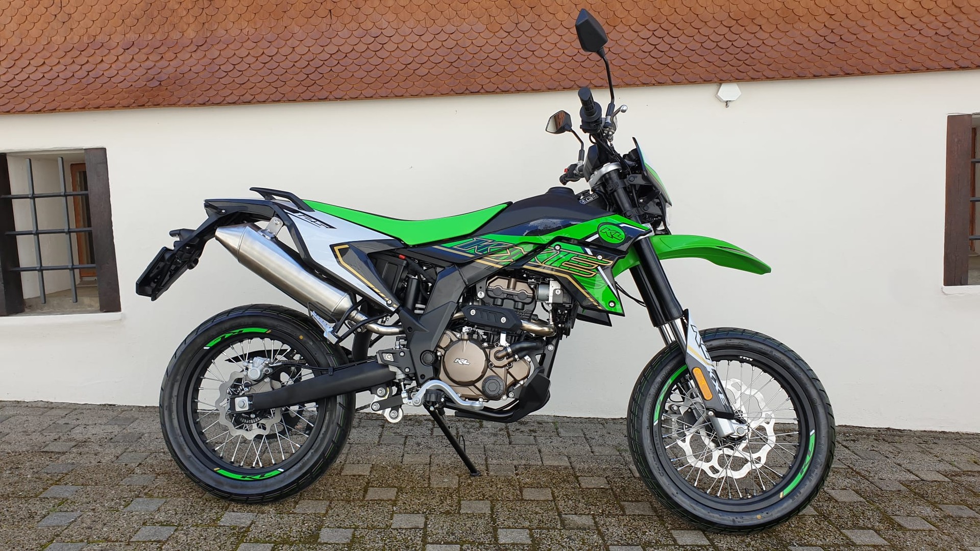 KL 125 Motard