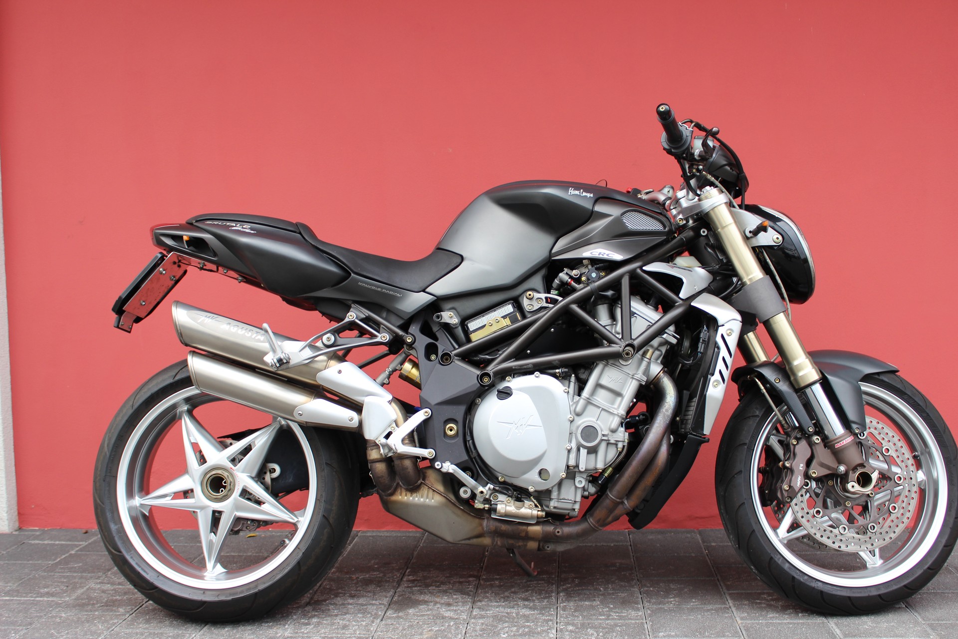 MV AGUSTA Brutale 750 S-showroom-element-1