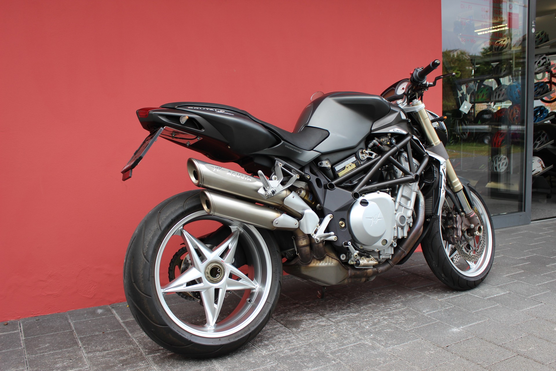 MV AGUSTA Brutale 750 S-showroom-element-3