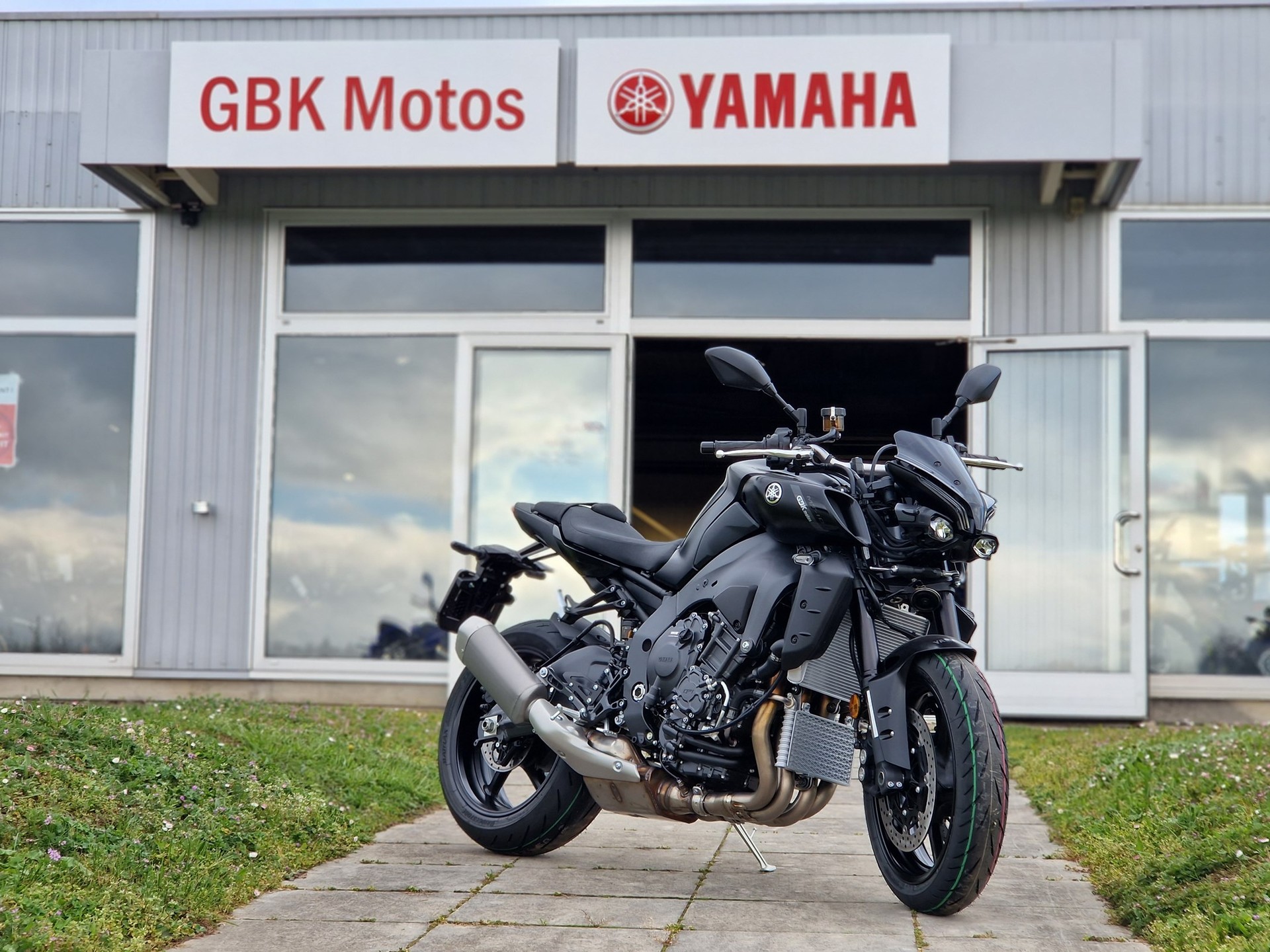 YAMAHA MT-10 ABS