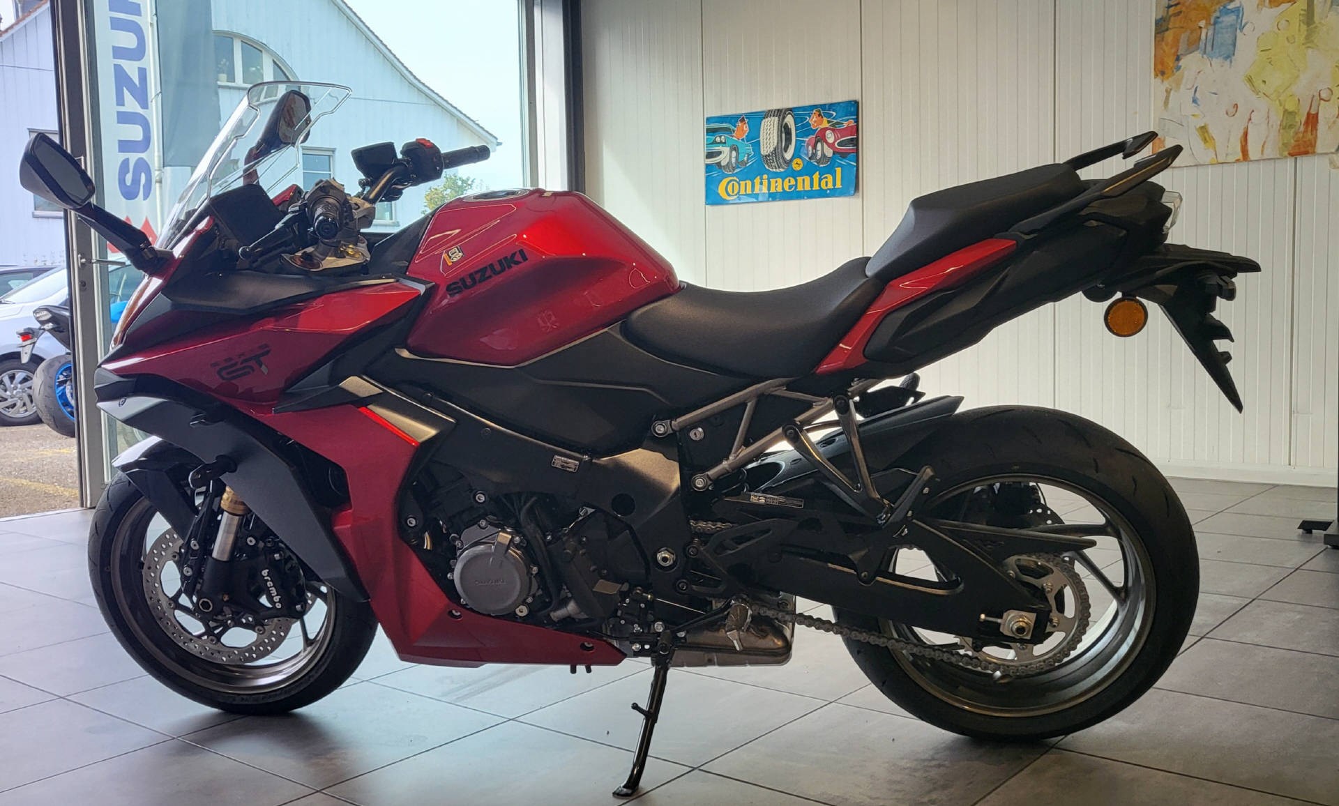 SUZUKI GSX-S 1000 GT-image-1