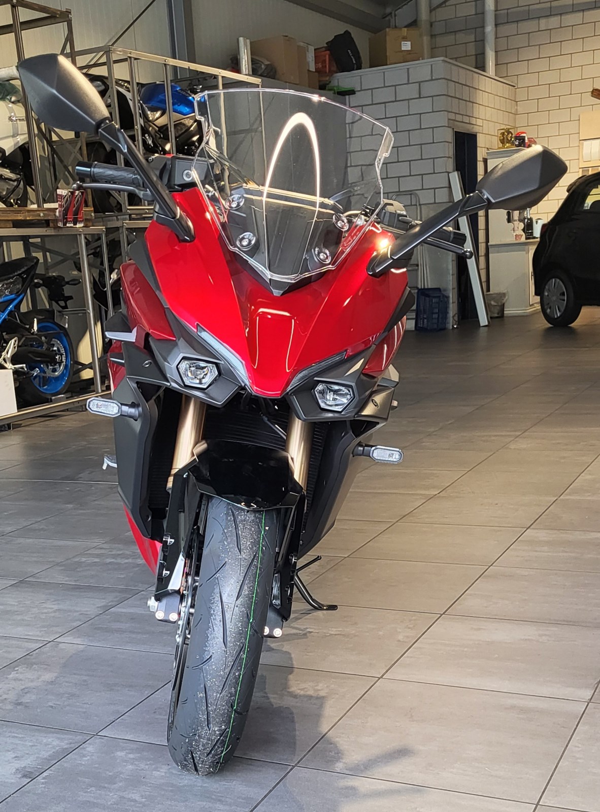 SUZUKI GSX-S 1000 GT-image-2