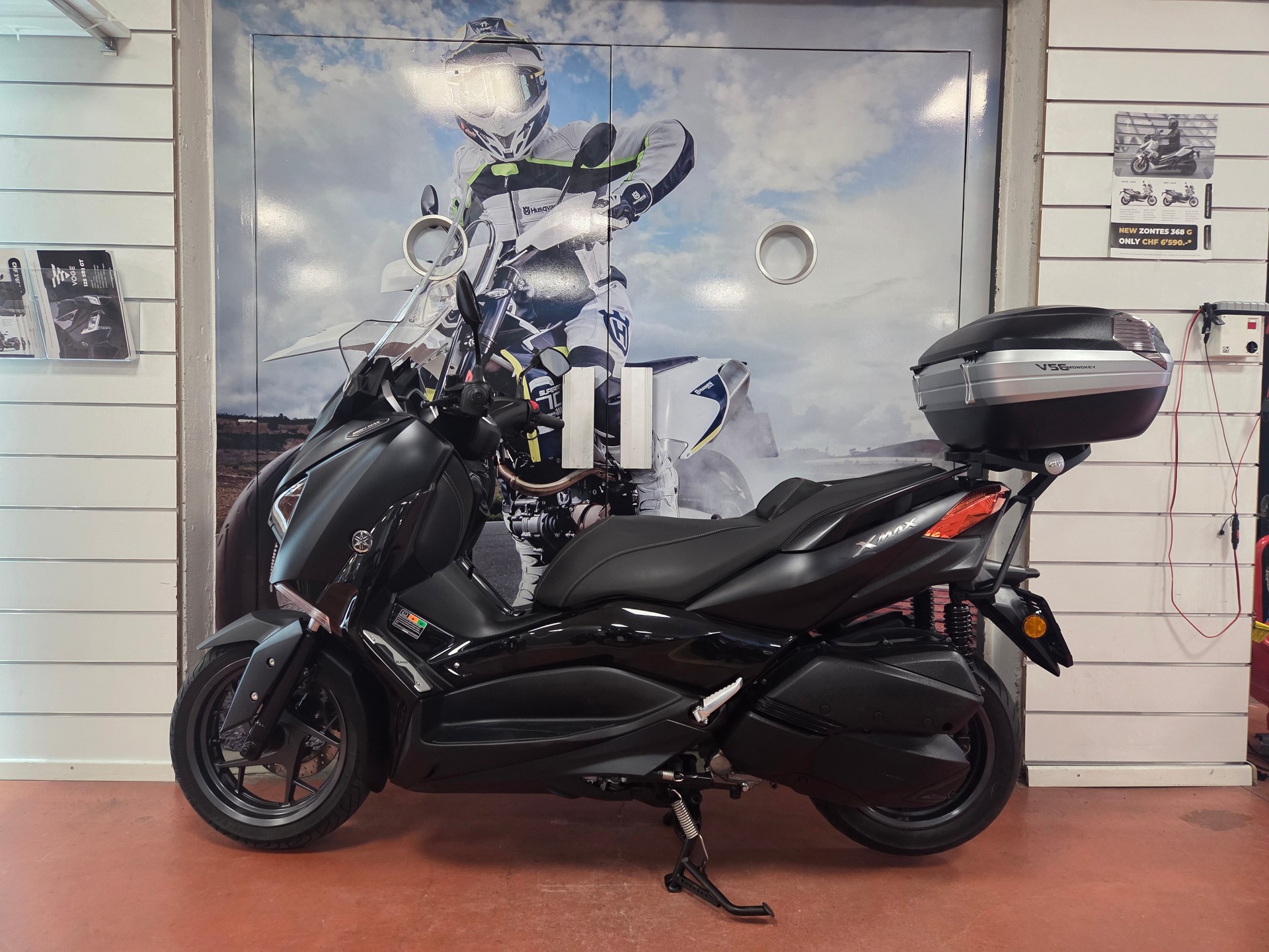 YAMAHA X-Max 300 Iron Max ABS