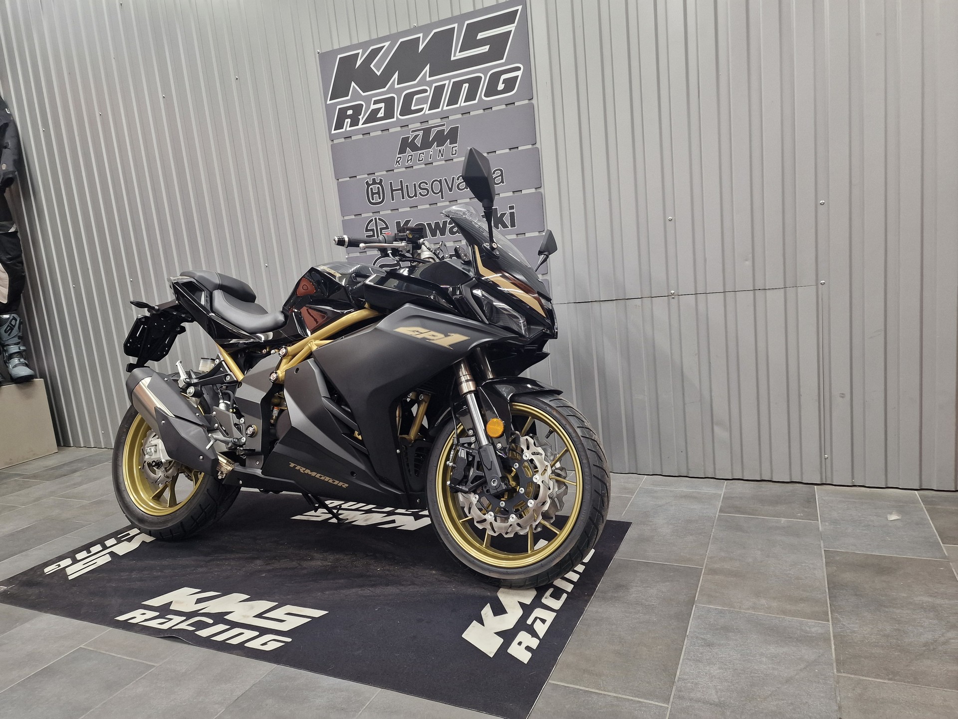 TRMOTOR GP 1 125cc-showroom-element-1