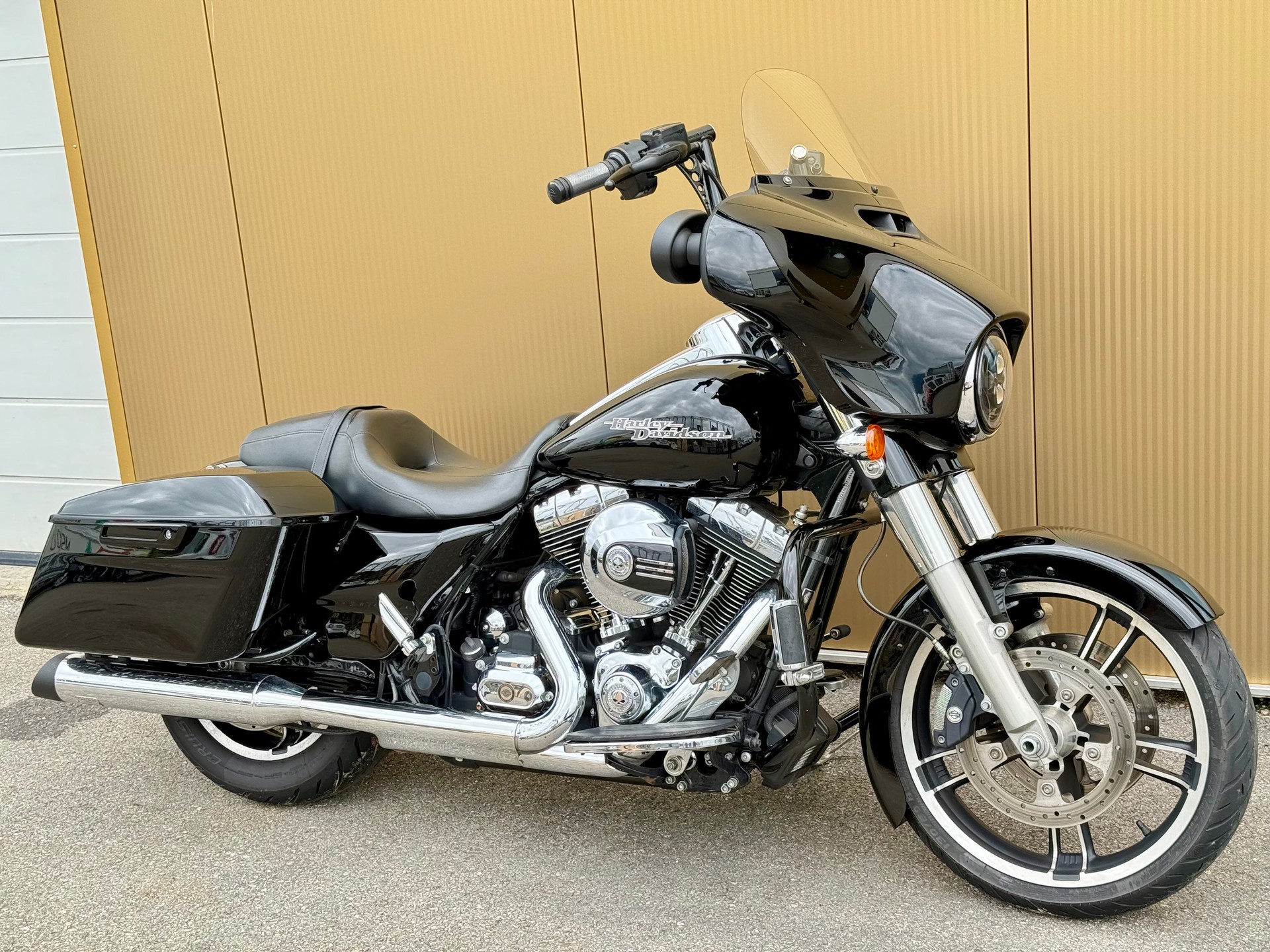 HARLEY-DAVIDSON FLHXS Street Glide Special ABS