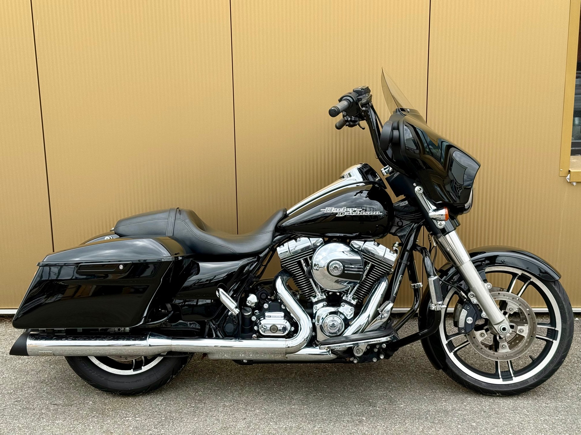 HARLEY-DAVIDSON FLHXS Street Glide Special ABS-showroom-element-2