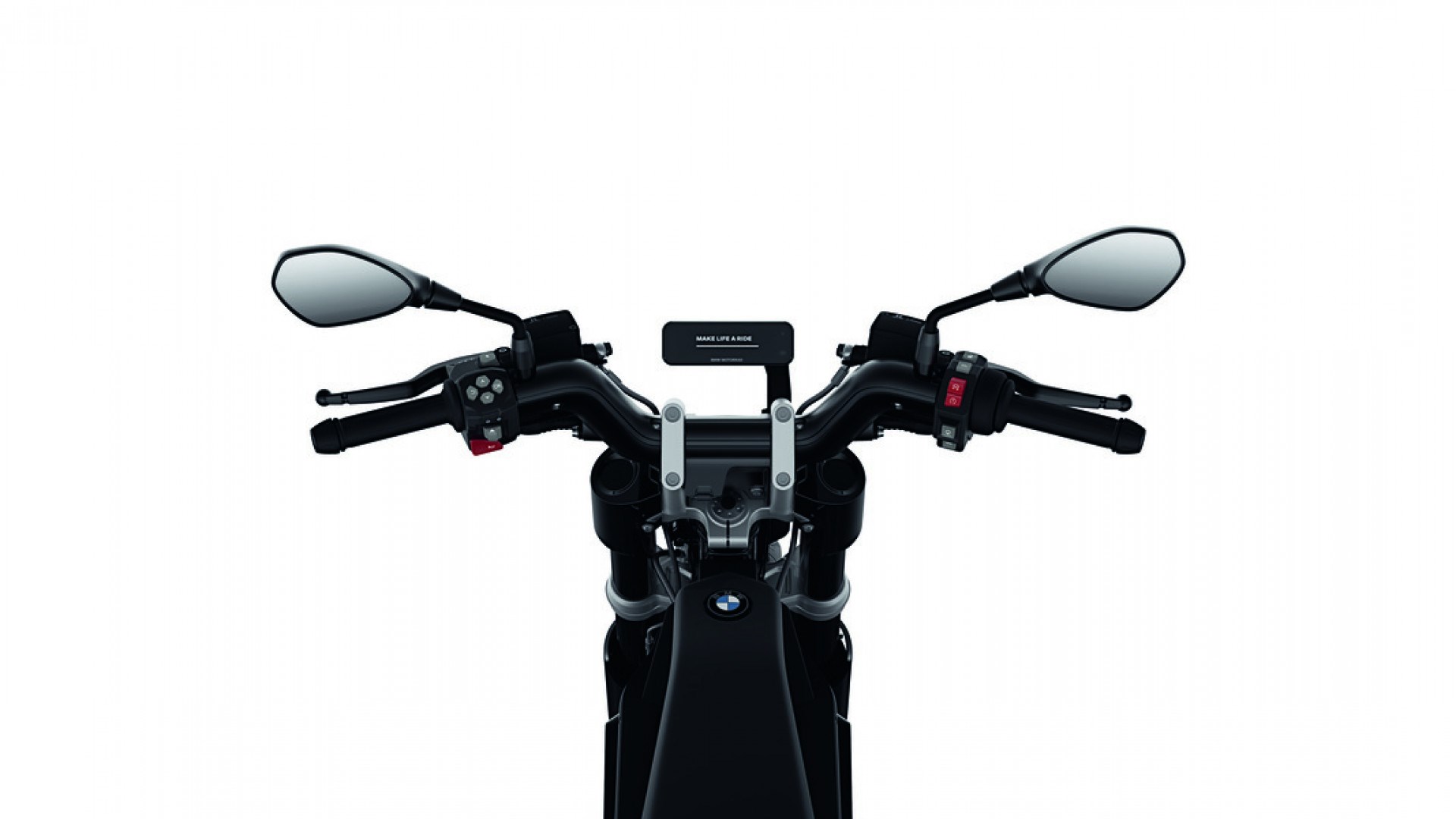 BMW CE 02 Highline-showroom-element-3