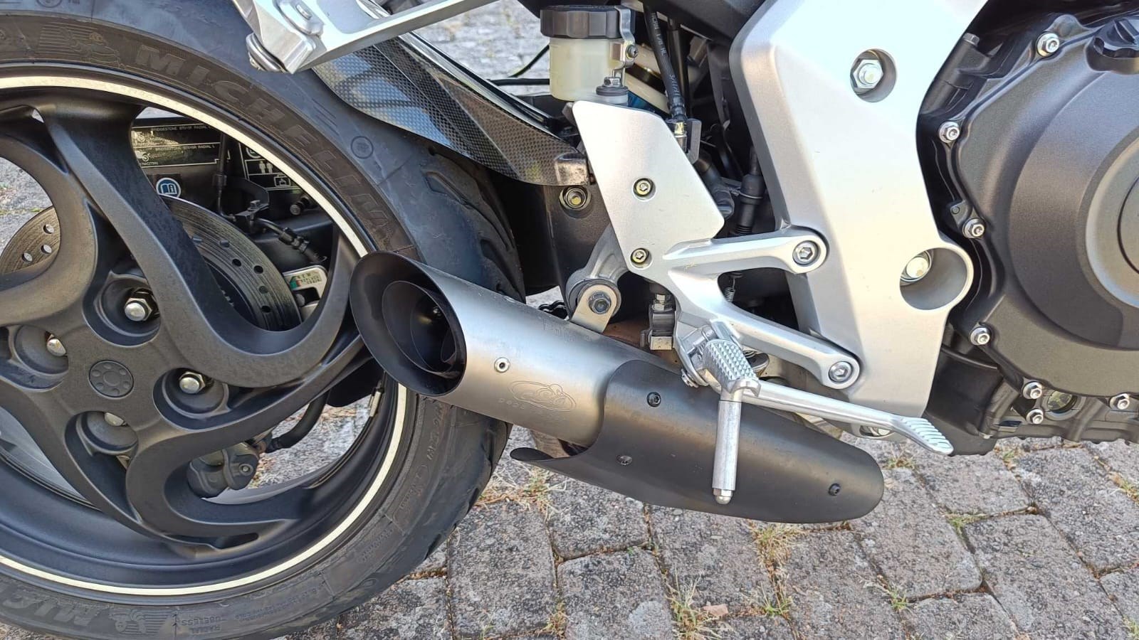 HONDA CB 1000 R ABS-image-7