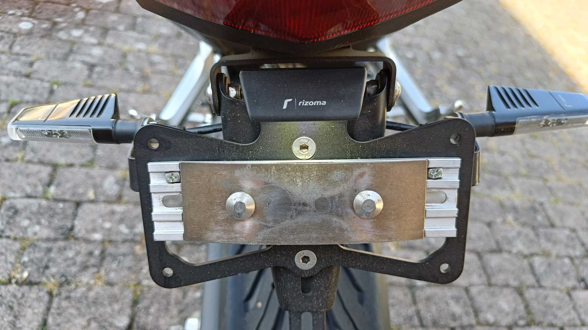 HONDA CB 1000 R ABS-image-9