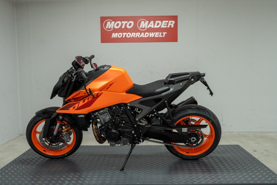 KTM 990 Duke-showroom-element-2