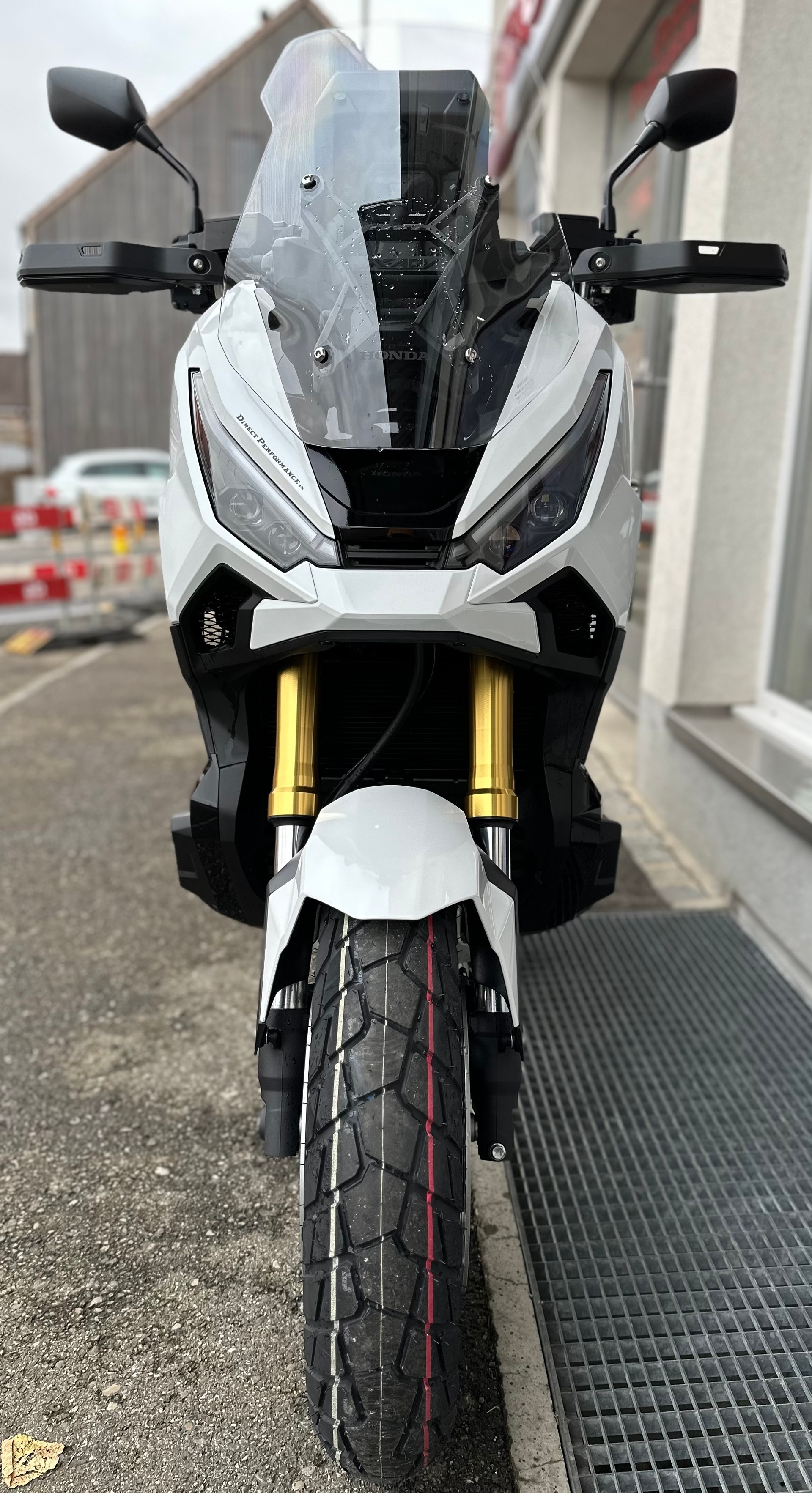 HONDA X-ADV 750-showroom-element-1
