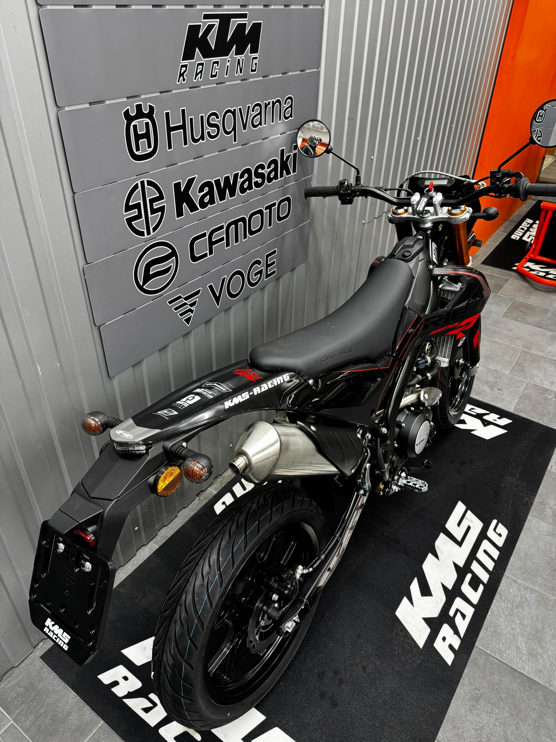 RIEJU MRT 125-showroom-element-3