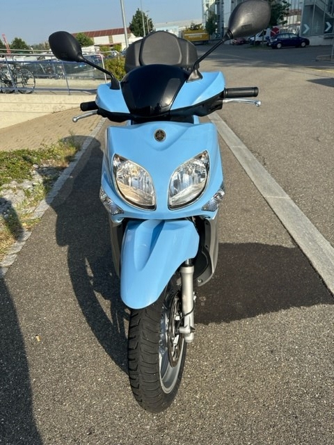YAMAHA Xenter 125-showroom-element-1