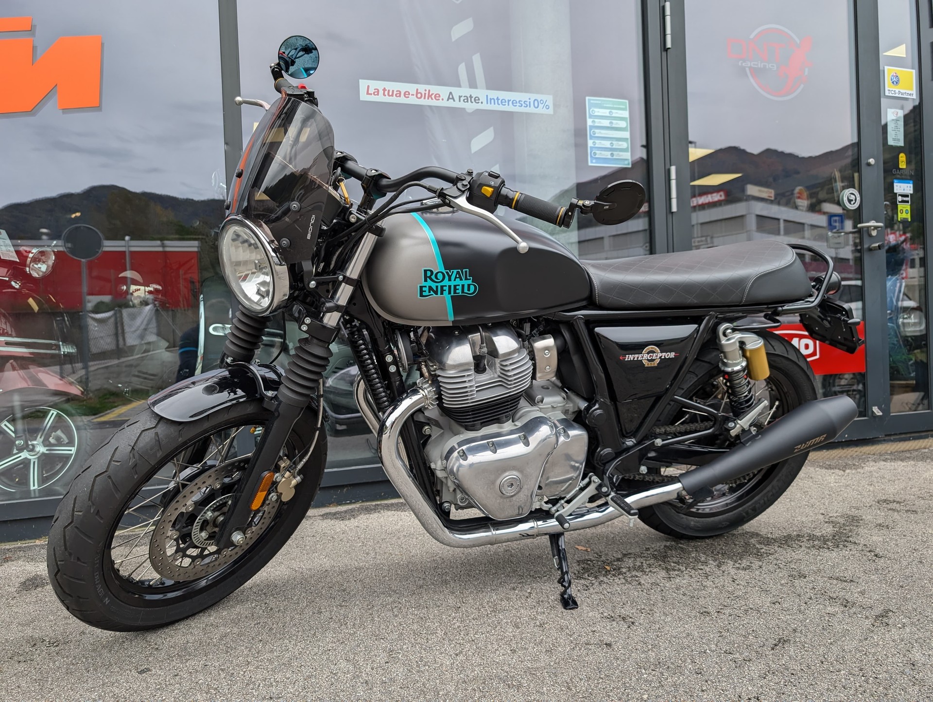 ROYAL ENFIELD Interceptor 650 Spezial
